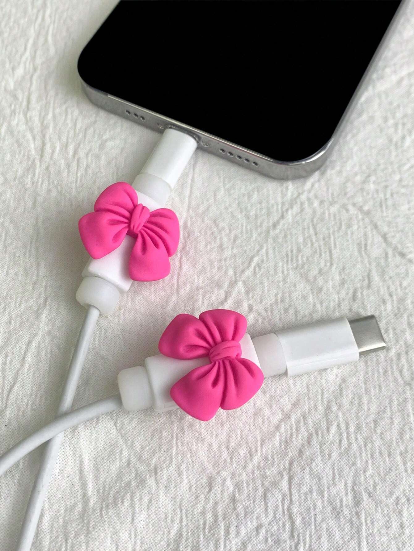 2pcs Cartoon Bowknot Shaped Data Cable Protective Cover Cable Protector, Charger Protector