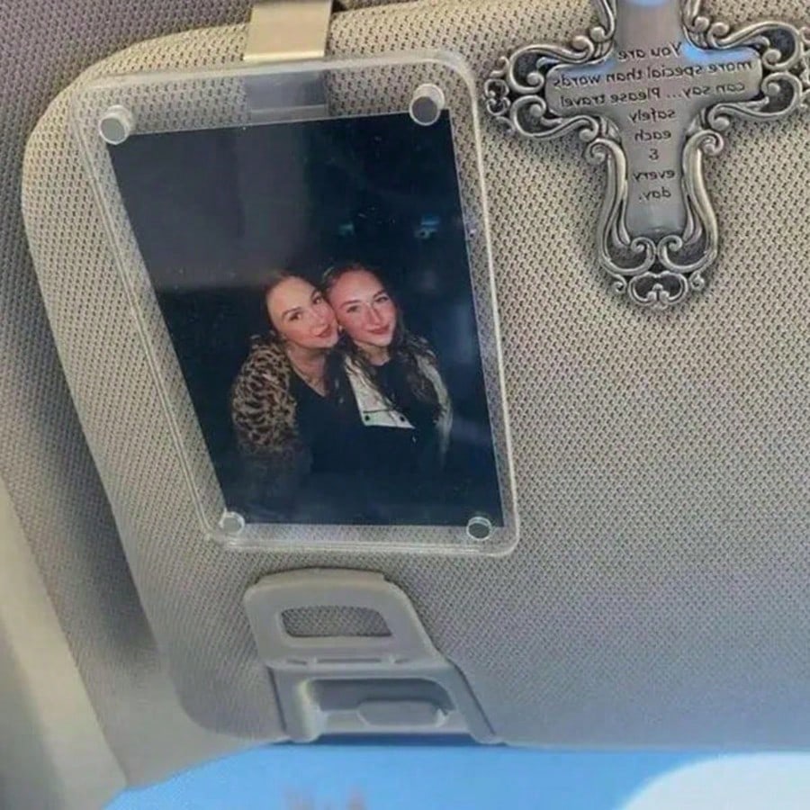 Car Sun Visor Magnetic Photo Clip, Universal Acrylic Fridge Magnet Transparent Magnetic Photo Frame, DIY Car Decor Photo Frame, Couple Gift, Pet Family Memorial Photo Frame Clip, Car Interior Accessor