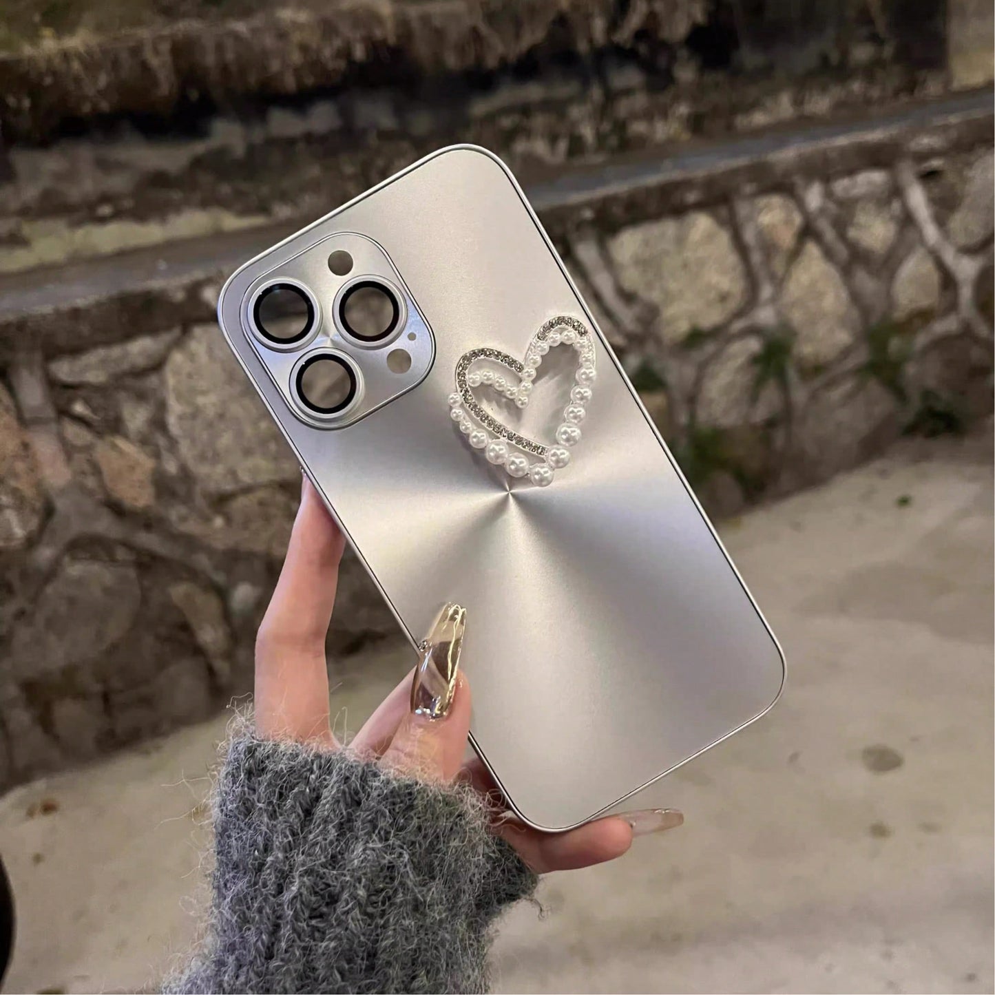 Fashionable New Silver Aurora Pearl Heart Phone Case Compatible With Apple 16, 17 Pro Max, 13, 12, 15 Pro Max, 14 Plus, 11, Anti-Drop Full Coverage Lens Protection, Korean Style, Handheld & Crossbody