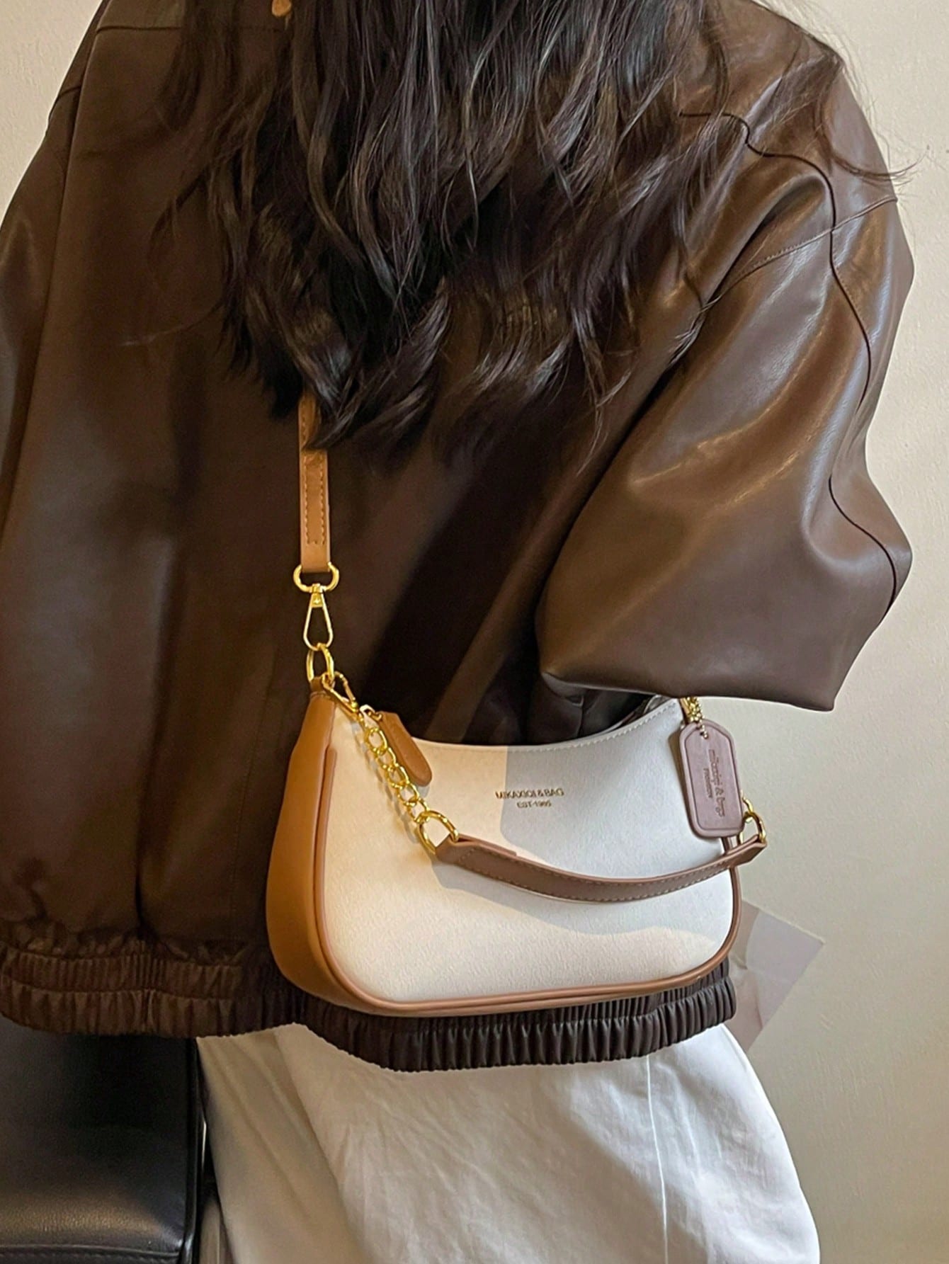 Simple Solid Color Women's Shoulder Bag, 2025 Faux Leather Baguette Bag, Zippered Closure