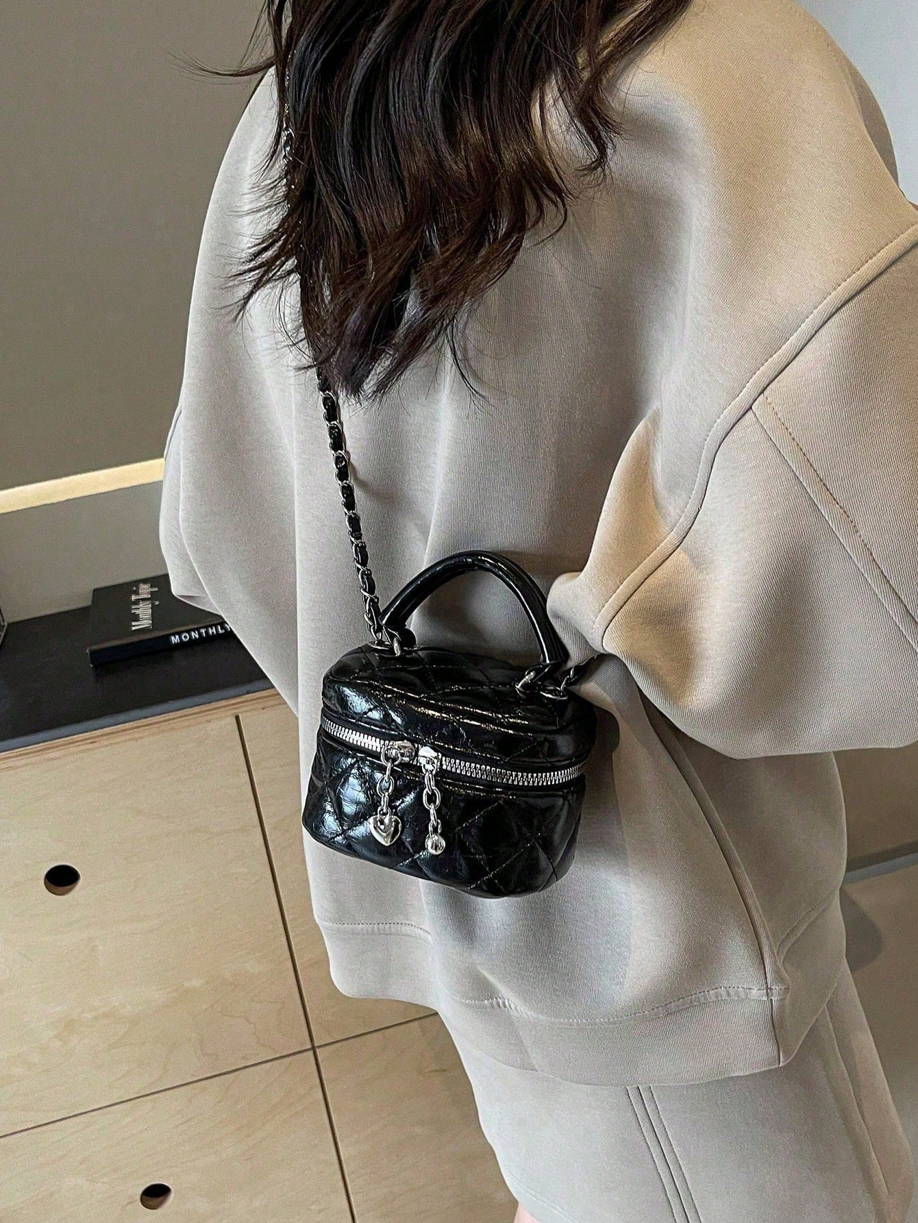 Small Wynndora Classic Diamond Quilted Handbag, Multifunctional Waterproof Zipper Closure Shoulder Bag For Daily Shopping