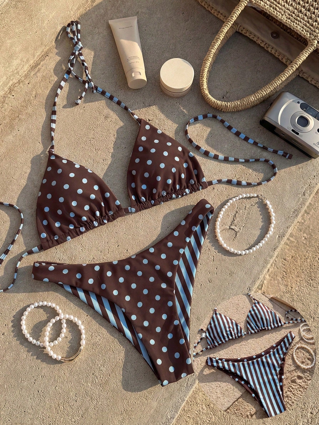 Swim Mod 2pcs/Set Women's Brown And Blue Polka Dot,Summer,70s,Holiday,Party,Holiday Reversible Striped Print Halter Backless Tie-Front Crop Top Bikini Bottoms