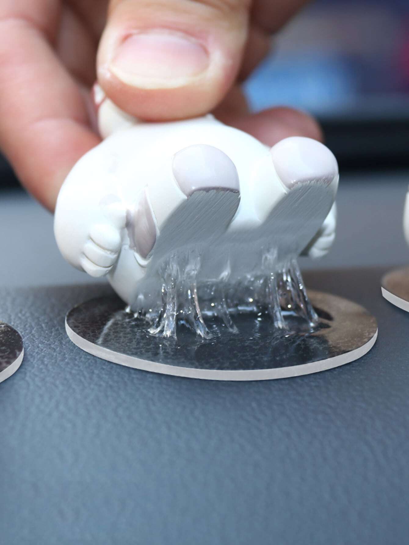 Transparent Removable Double-Sided Adhesive Tape, Suitable For Car Decor, Balloons, Fixing Car Accessories And Home Decor. Transparent Round Adhesive, Double-Sided Removable And Traceless, Applicable