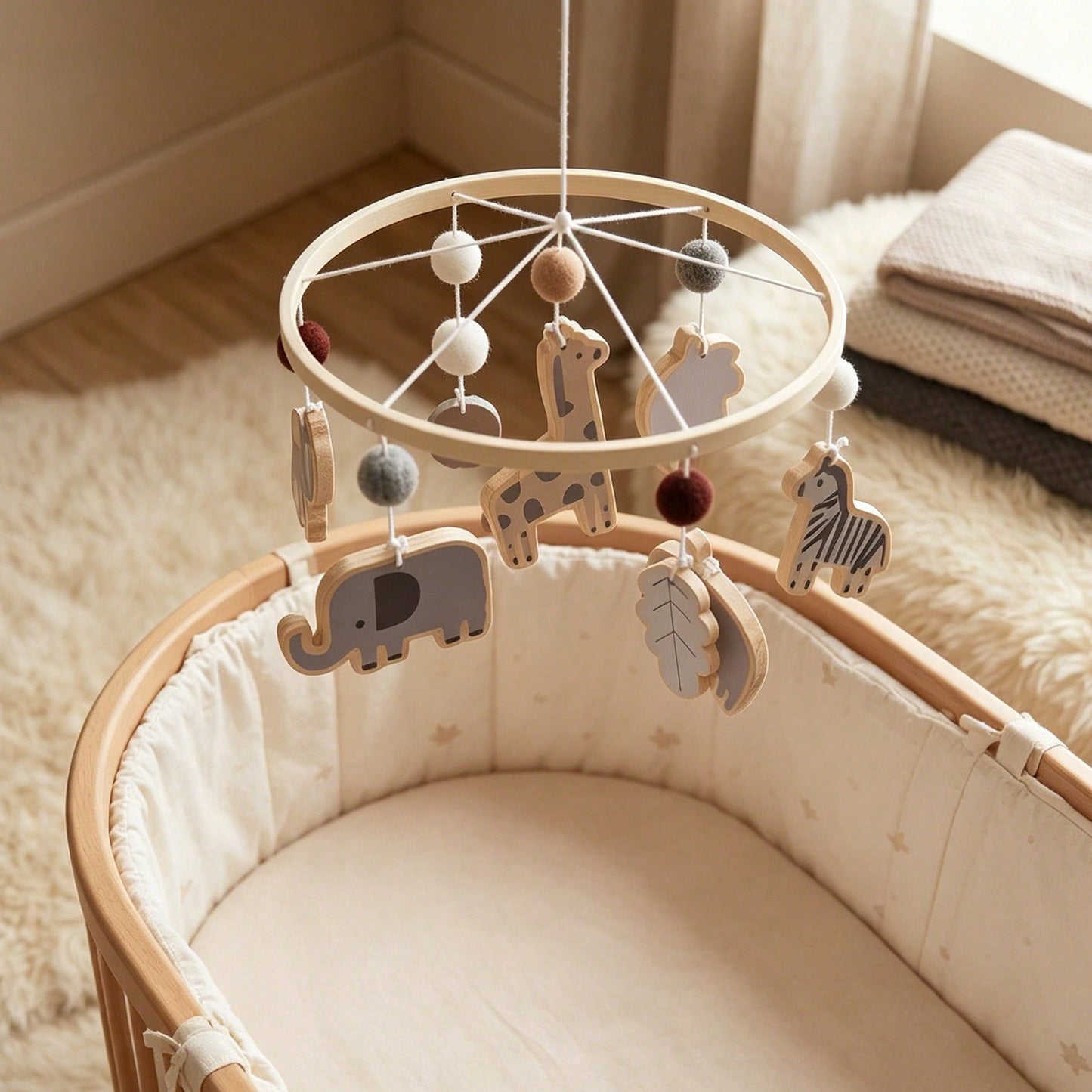 Wooden Forest Animal Bed Bell, Cute Animal Shaped Toy, Baby Room Decoration Wind Chime, Hand-Eye Coordination Ability, Suitable For Baby Room Decoration, Mixed Colors, Newborn Bed Bell Toy, Best Gift