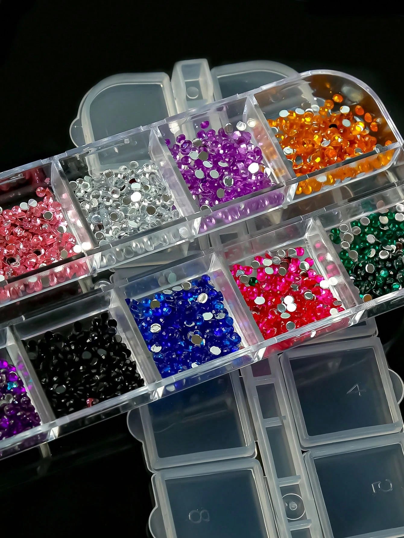 1 Box 12 Compartments Colorful Y2K Aesthetic Nail Rhinestones, Flat Resin Glitter DIY Nail Jewelry Nail Gems Nail Supplies Nails Nail Charms