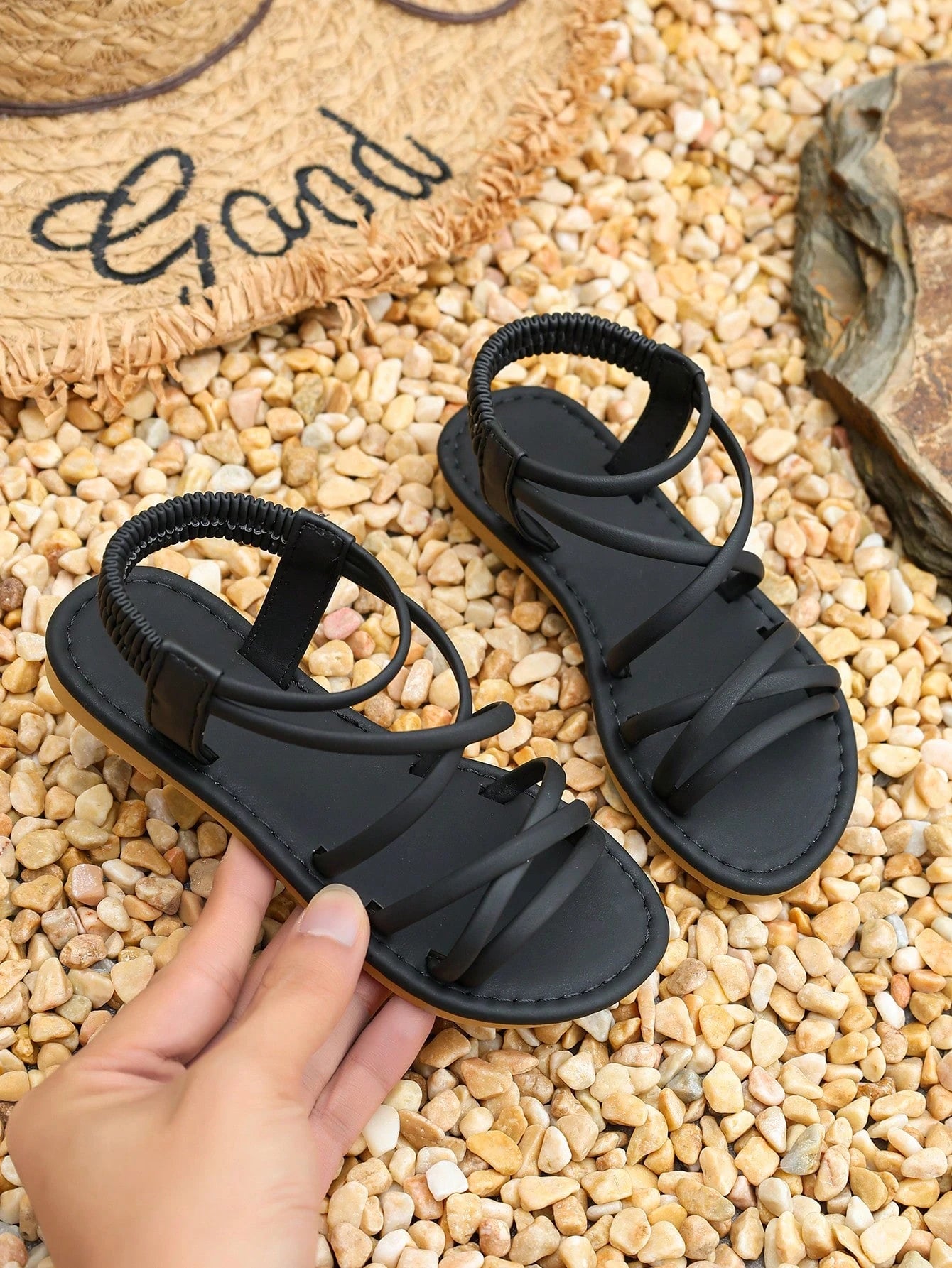1 Pair Girls' Black Criss-Cross Strap Flat Sandals, Non-Slip Soft Sole Elastic Back Strap, Summer Casual Beach Children's Shoes
