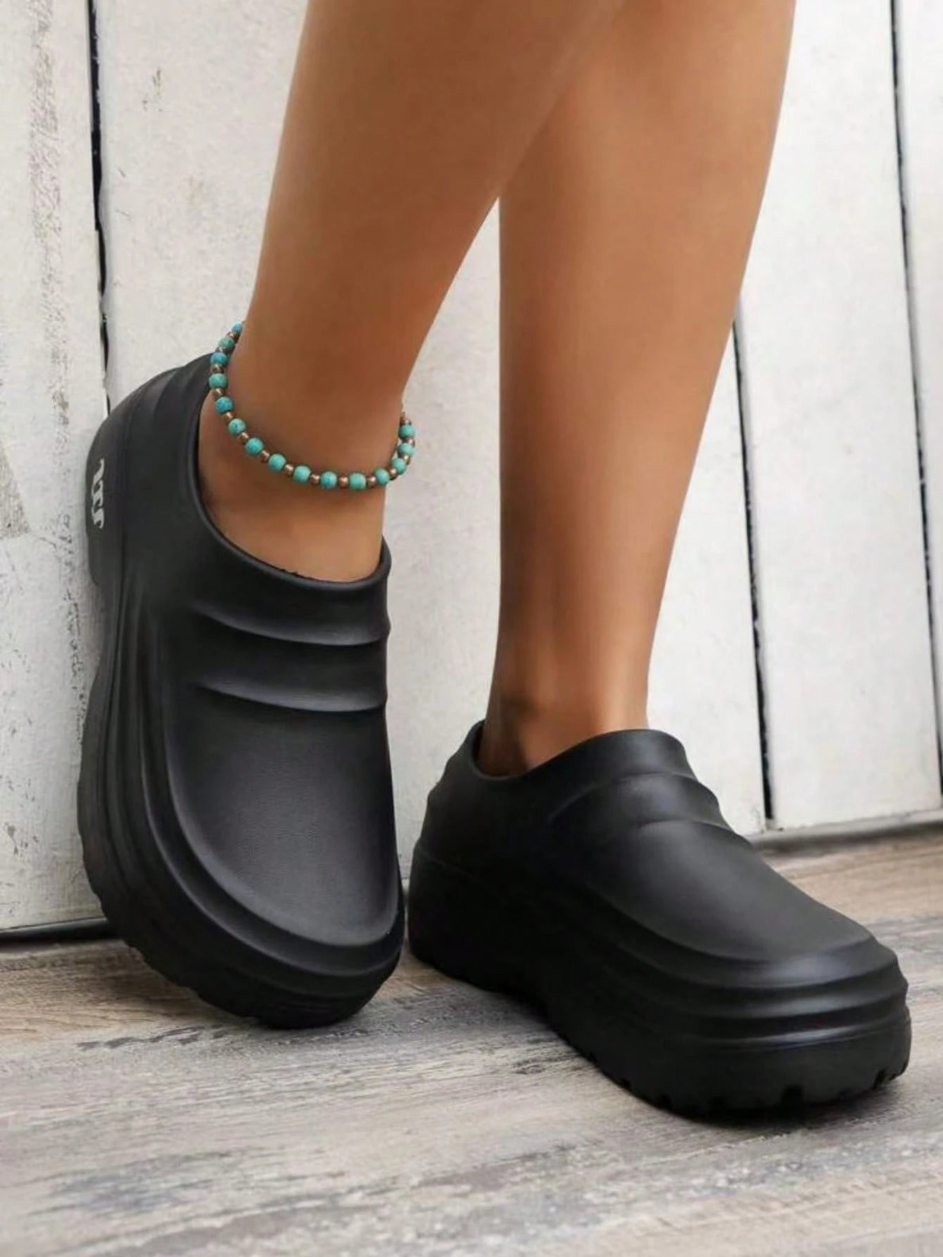 1 Pair Women Non-Slip Waterproof Oil-Resistant Kitchen/Food Service/Hotel Backroom/Food Factory Work Shoes, Soft Sole