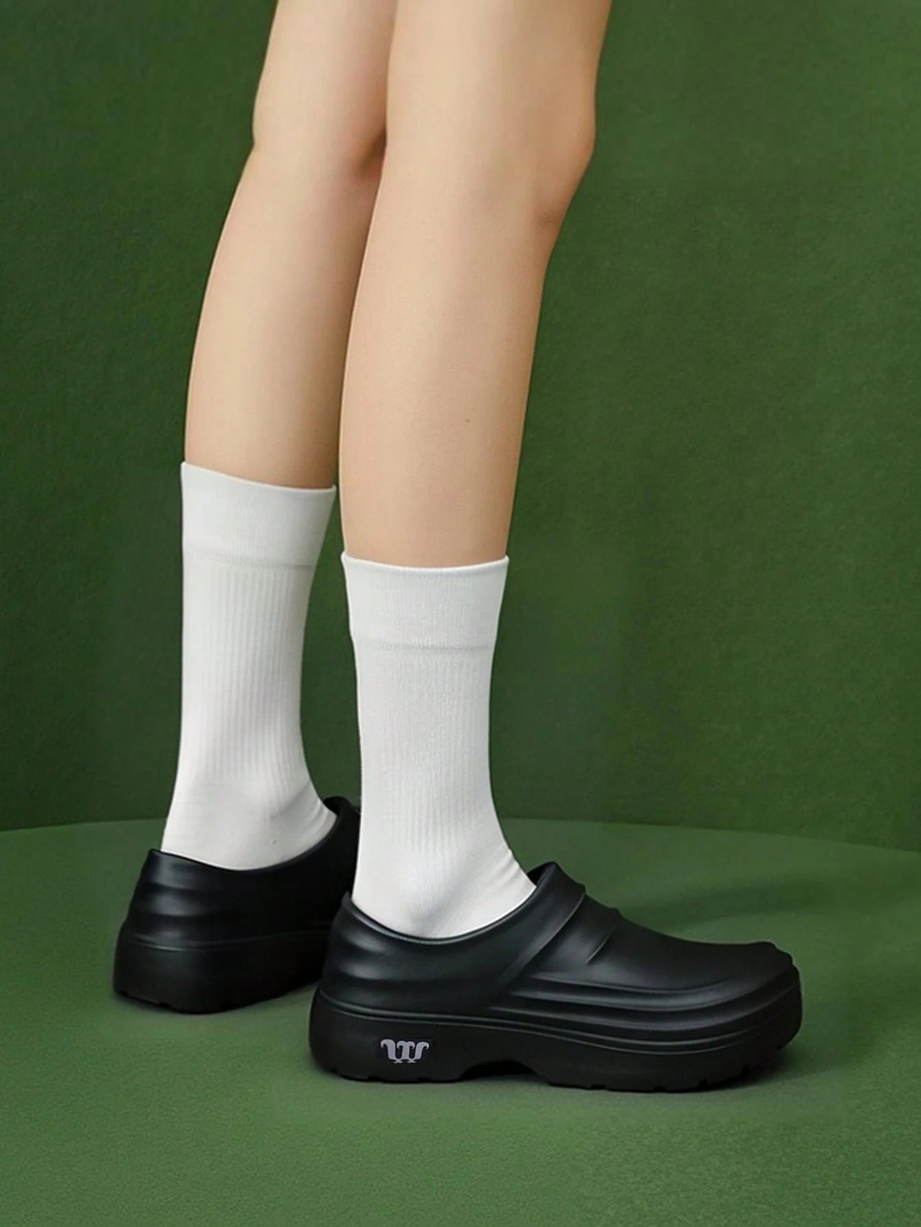 1 Pair Women Non-Slip Waterproof Oil-Resistant Kitchen/Food Service/Hotel Backroom/Food Factory Work Shoes, Soft Sole