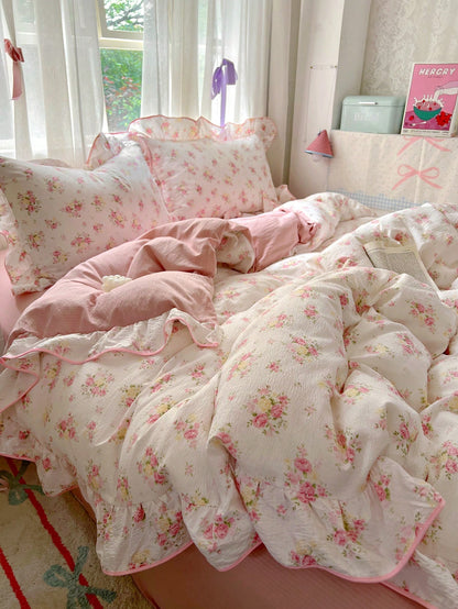 1 Set Pink Rose Ditsy Floral Duvet Cover 3 Pieces Set, Soft Wrinkle Fabric With Ditsy Floral Lace Trim, Romantic Decoration For Women Bedroom, Gift For Valentine's Day (1 Duvet Cover + 2 Pillowcases)