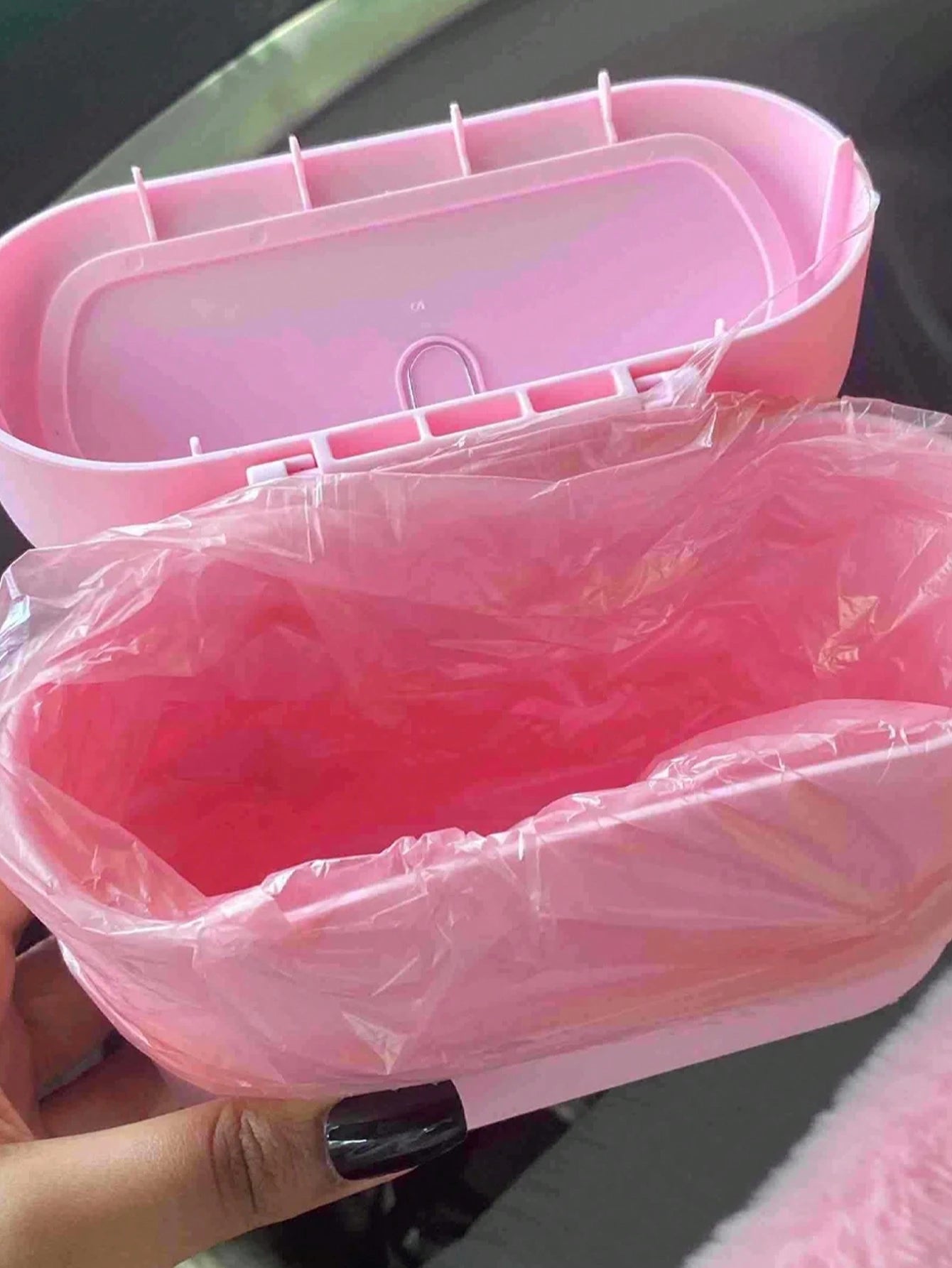 1 Trash Can And 4 Rolls Of Garbage Bags (15 Per Roll, 60 Garbage Bags In Total), Two Colors, Super Cute And Super Practical Car Trash Can And Garbage Bag