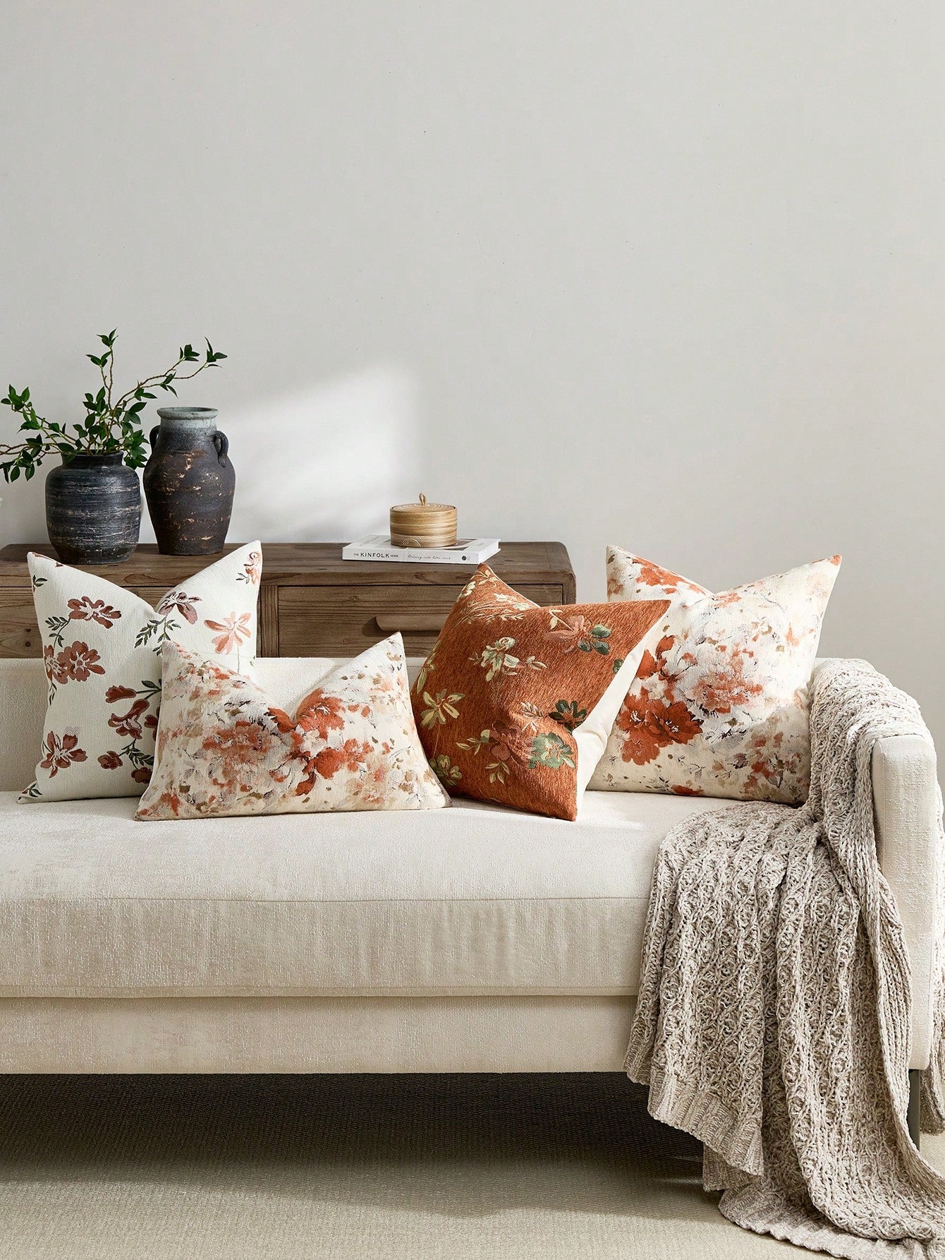 1pc/2pcs Coral Orange (No Insert) Floral Pattern Cushion Cover, Fashionable Vintage Comfortable Jacquard Chenille + Faux Cashmere Feel Pillowcase, Suitable For Daily Home Decor, Sofa, Bed, Bedroom, Gi