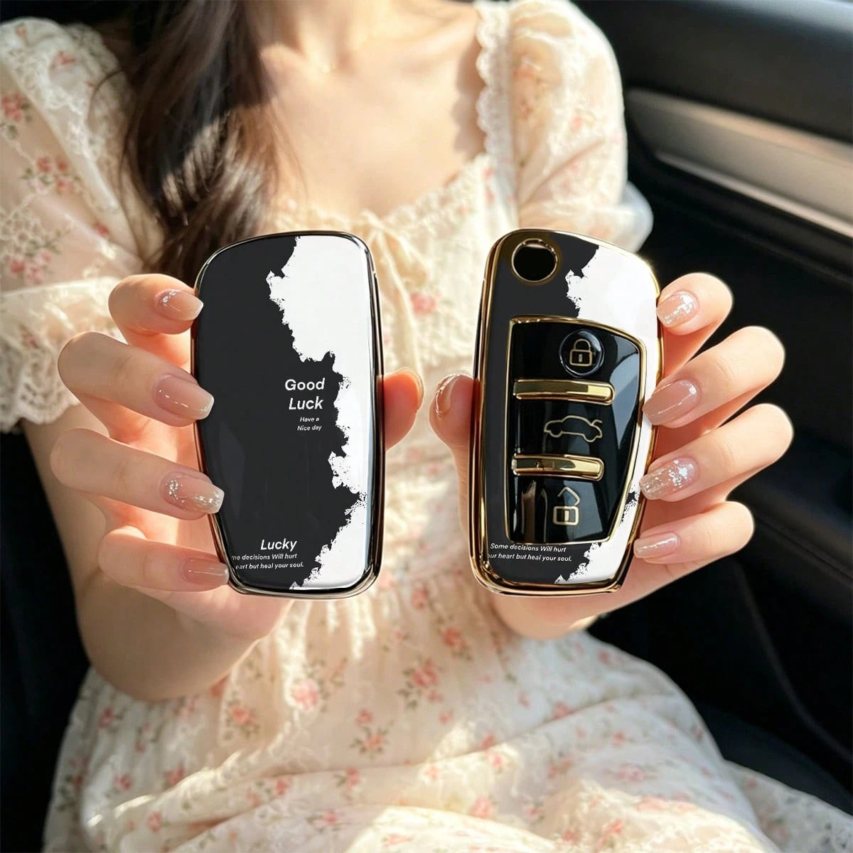 1pc Car Key Case-Modern Print,Suitable For Audi A3 8P, A6 C6, Q3 8U, A1 8X, Q7 4L, TT 8J, R8 42.Advanced Soft-Touch, Does Not Block Signal, Unisex.