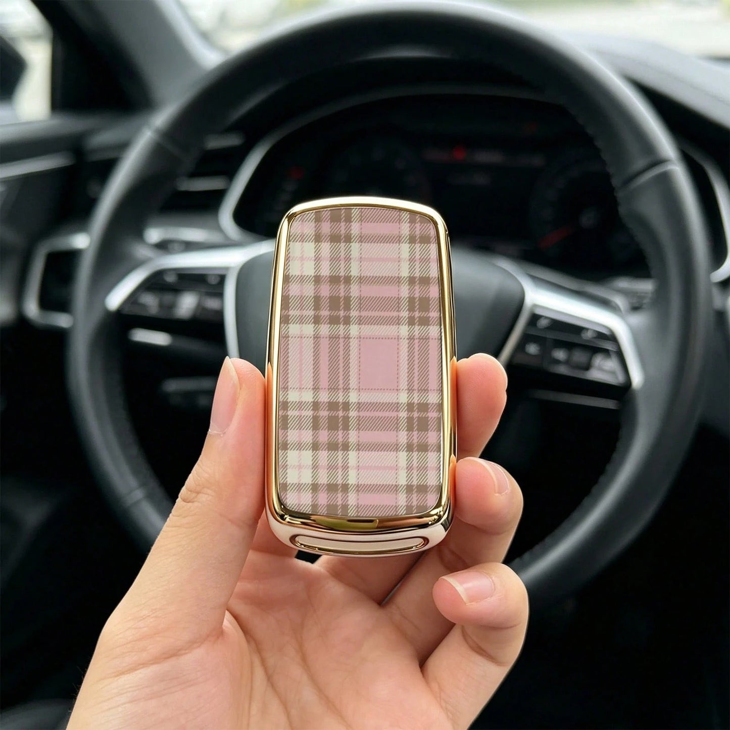 1pc Car Key Case-Vogue Print,Suitable For Jetta Mk6, Polo Mk5, Golf Mk6, Tiguan Mk1, Passat B7, Passat NMS, Caddy Mk3, Beetle, Amarok, Touran Mk1. Advanced Soft-Touch, Does Not Block Signal, Unisex.