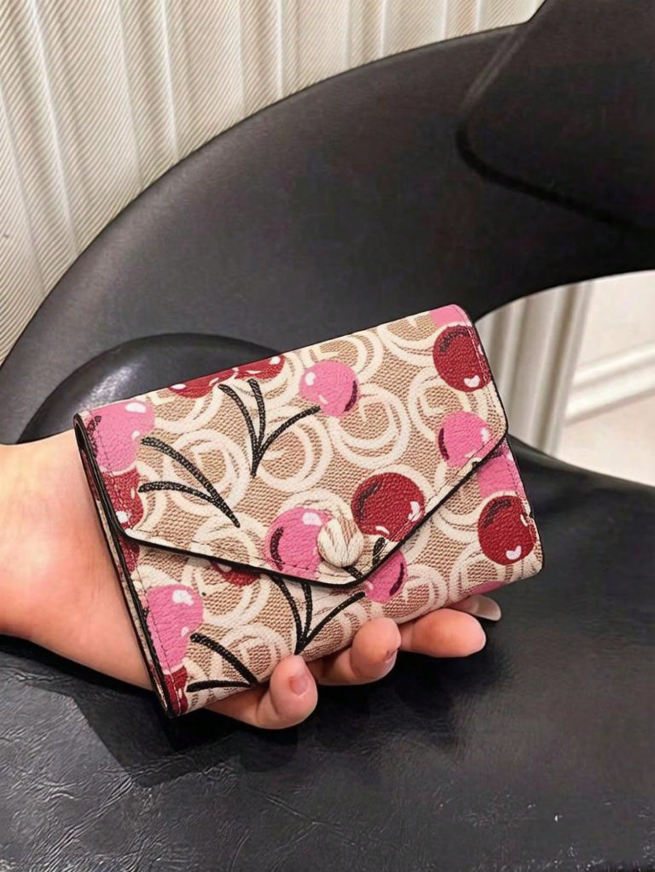 1pc Cherry Print Women's Trifold Short Wallet, Fashionable Mini Clutch Purse, Large Capacity Multi-Card Slots Credit Card Holder Coin Pouch, Suitable For Daily Use, Back To School Gift, Birthday Gift