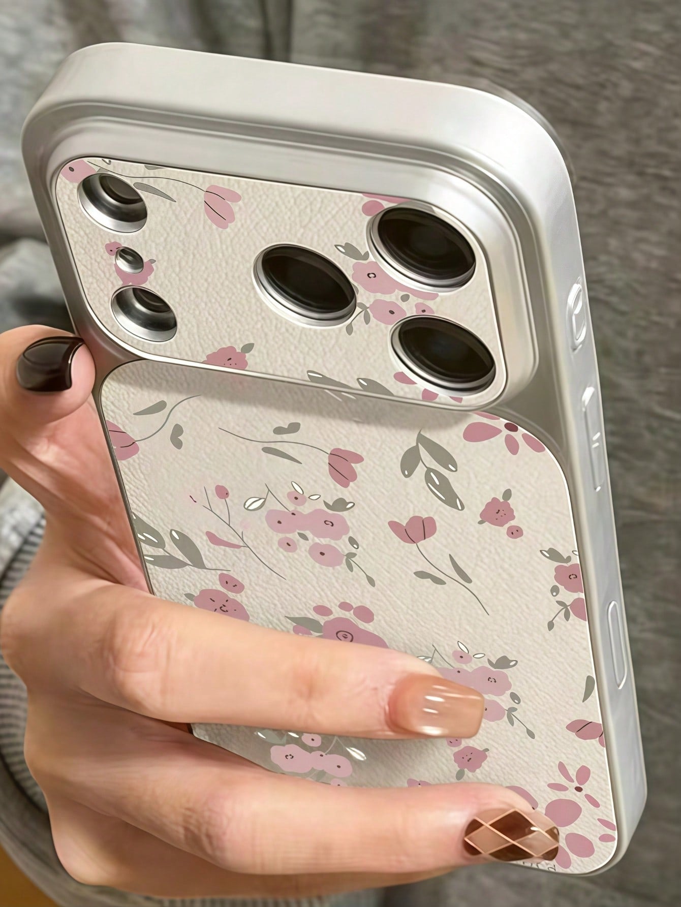 1pc Corning Coated Spray Painted Metallic Paint Lens Differentiated Large Window Full Coverage Soft Phone Case With Ditsy Floral Pattern Compatible With IPhone 7/8/11/X/12/13/14/15/16/17 Series, A14/A