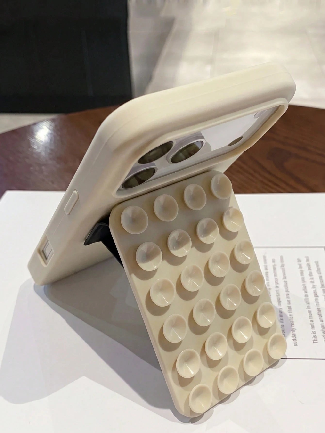 1pc Cute Functional Summer Dopamine Color Suction Cup Holder Cute Liquid Silicone Phone Case Compatible With IPhone 18 Pro Max 17 Air 16 15 14 13 12 11 Pro Max Plus Soft Back Cover