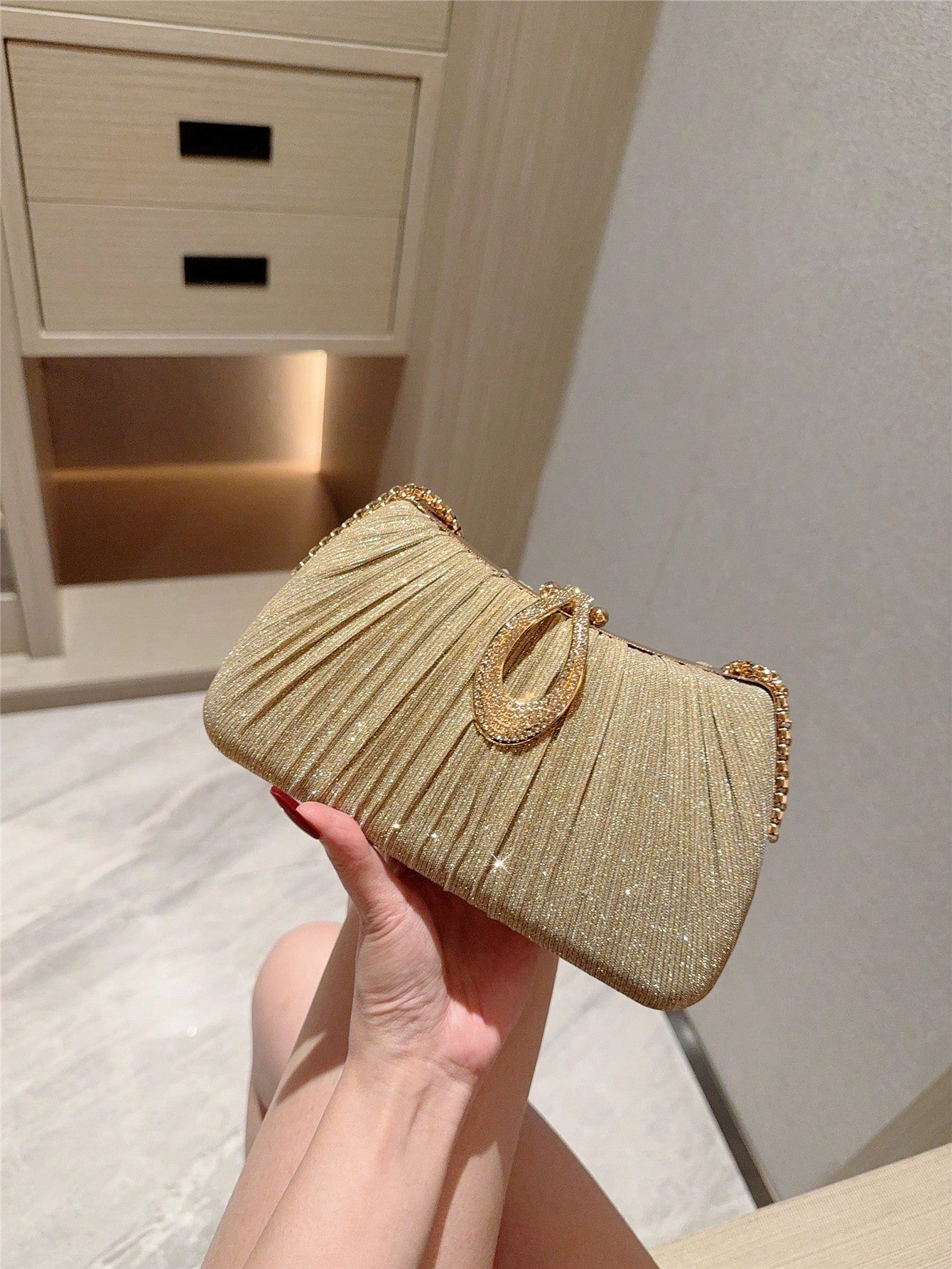 1pc Elegant Metal Lurex Box-Shaped Evening Bag, Fashion Metal Chain Decor Handbag, Luxury Formal Dress Party Clutch, Formal Event Tote Bag With Chain