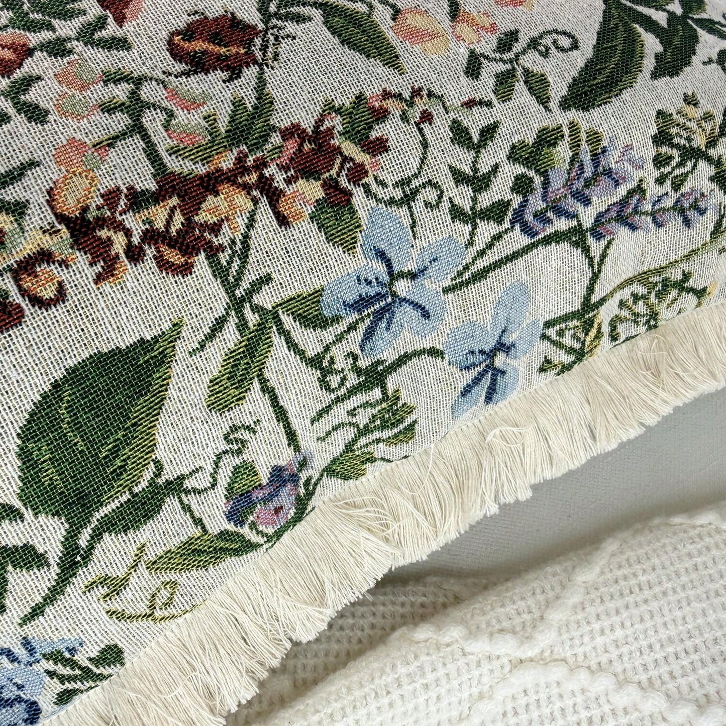1pc French Vintage Floral Jacquard Soft Cushion Cover, Spring Summer Pastoral Tassel Sofa Cushion, INS Dorm Decor, Bed Headboard Decorative Pillow, Farmhouse Style Tassel Throw Pillow Cover, Bohemian