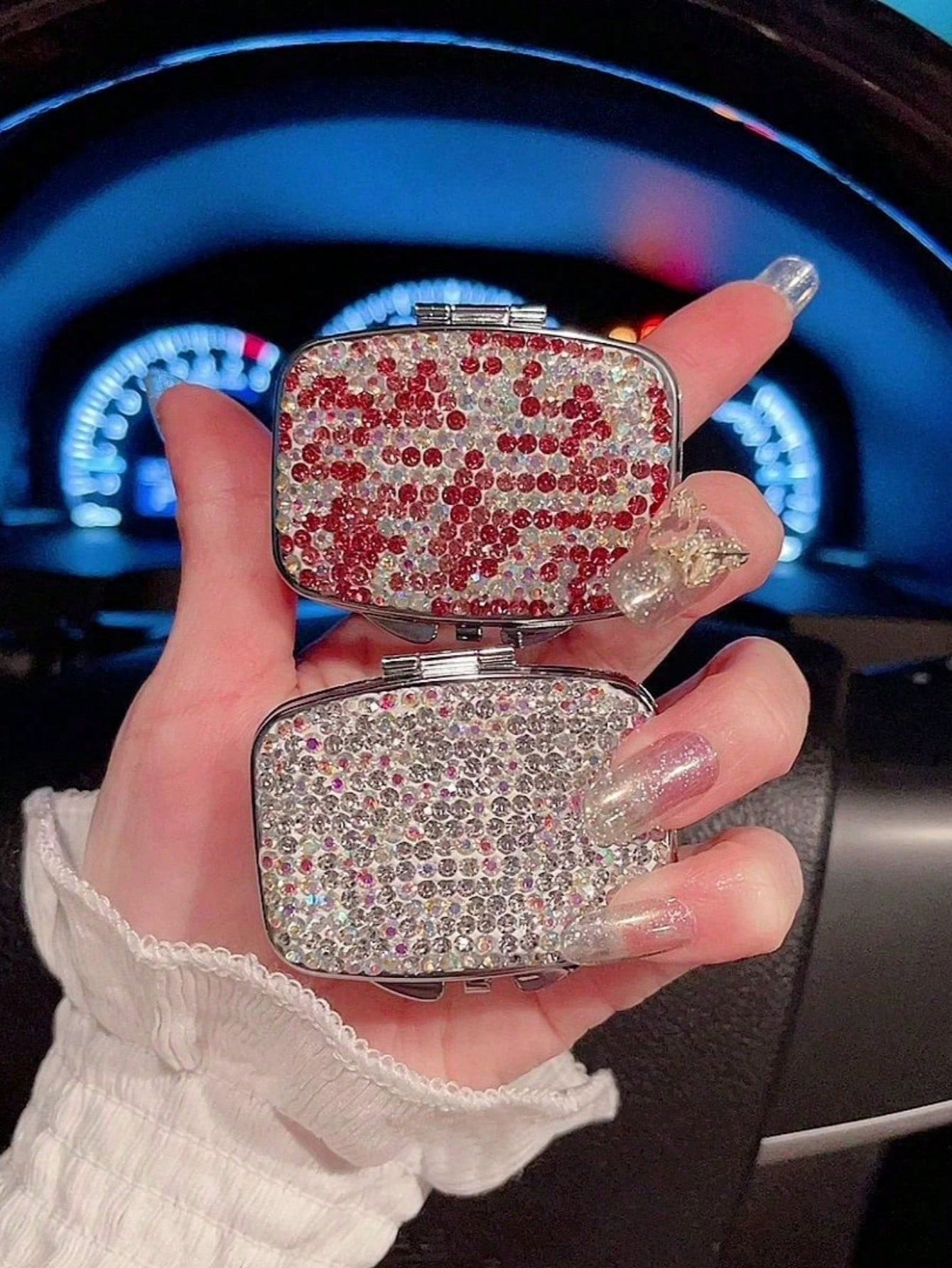 1pc Highly Attractive Shiny Artificial Rhinestone Decorated Pill Storage Box With Mirror, Portable Home Pill Organizer, Sealed Moisture-Proof Storage Box For Vitamins, Fish Oil, Creative Gift