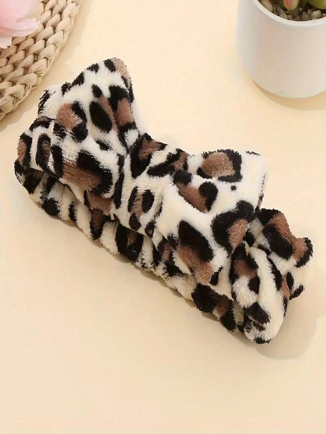 1pc Leopard Print Headband, Makeup Headband, Christmas Hair Accessory, Women's Facial Wash Headband, SPA Gift, Party, Daily Wear, Lightweight & Practical, Women's Headband, Home Beauty Women's Accesso