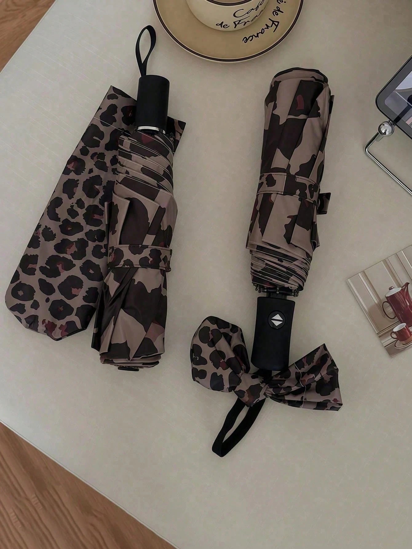 1pc Leopard Print Parasol, Fully Automatic Retro Umbrella, Sun & Rain Use, Uv Protection,Easy To Carry,New High-Quality Umbrella,Outdoor Sun Umbrella, Ideal For Commuting And Vacation Use; A Popular I