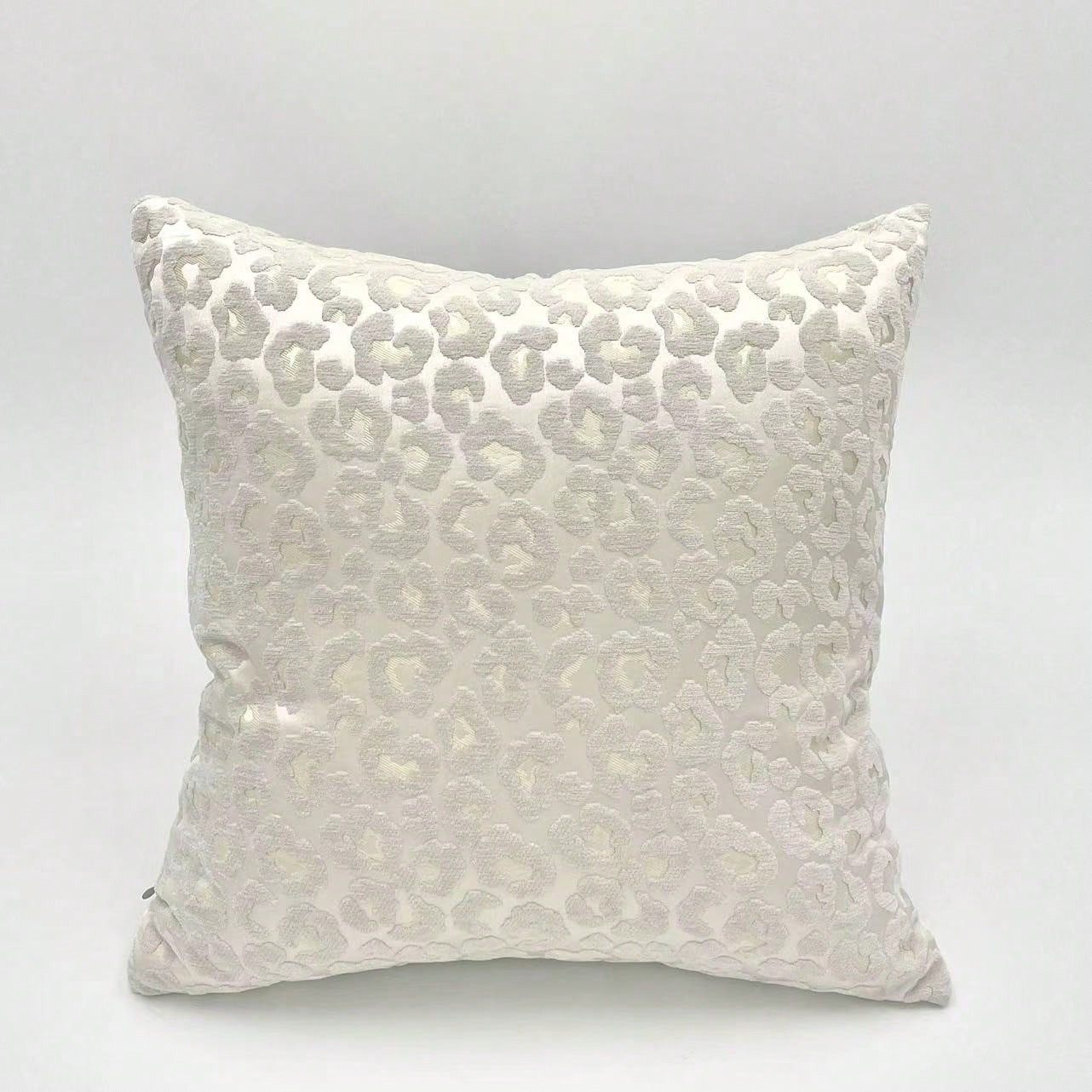 1pc Luxury Leopard Pattern Jacquard Throw Pillow Cover 45*45cm, Suitable For Living Room & Bedroom, High-Quality Feel, Hidden Zipper