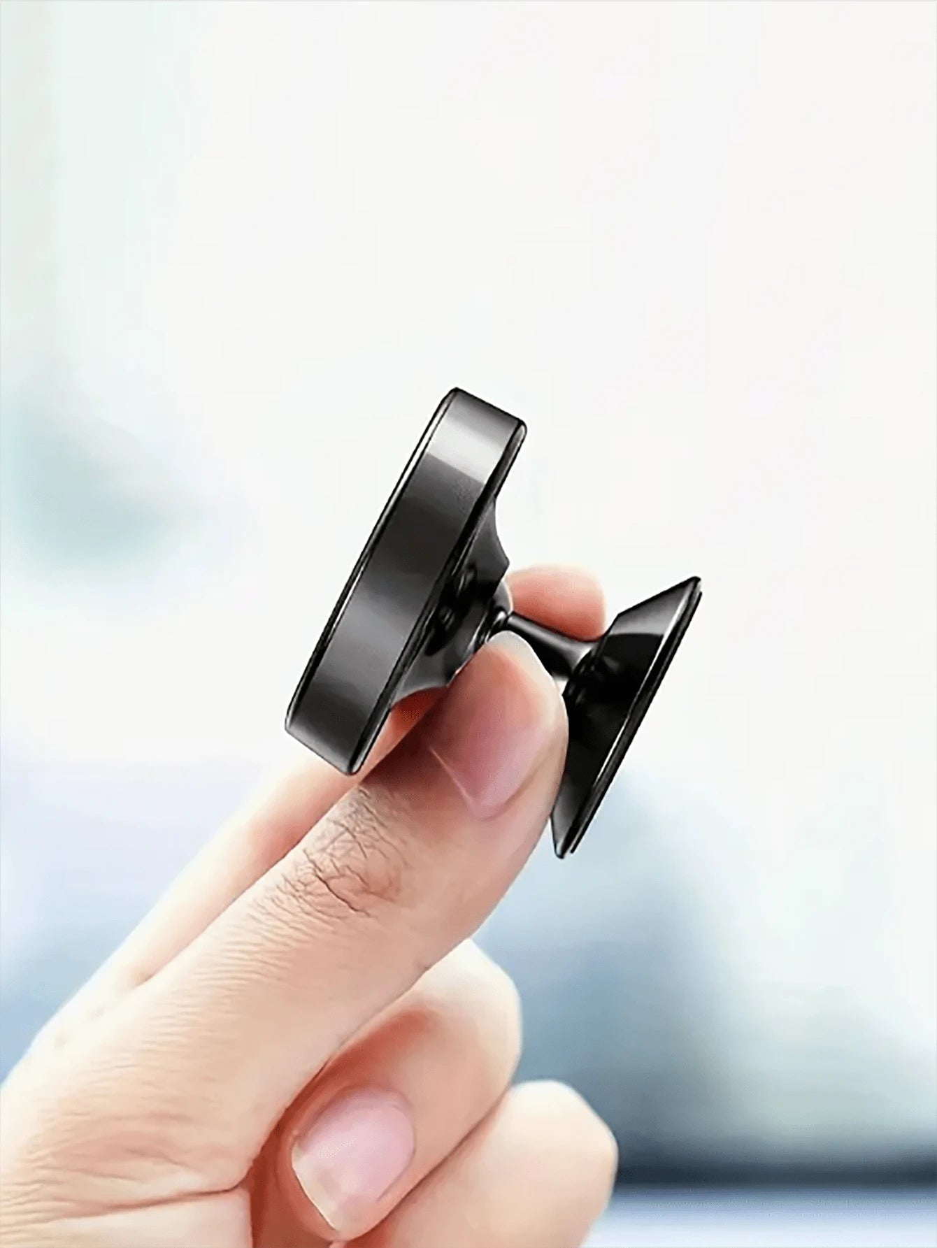 1pc Metal Material Circular Mini Magnetic Phone Holder, Car Multifunctional Phone Navigation Holder, Car Dashboard Holder