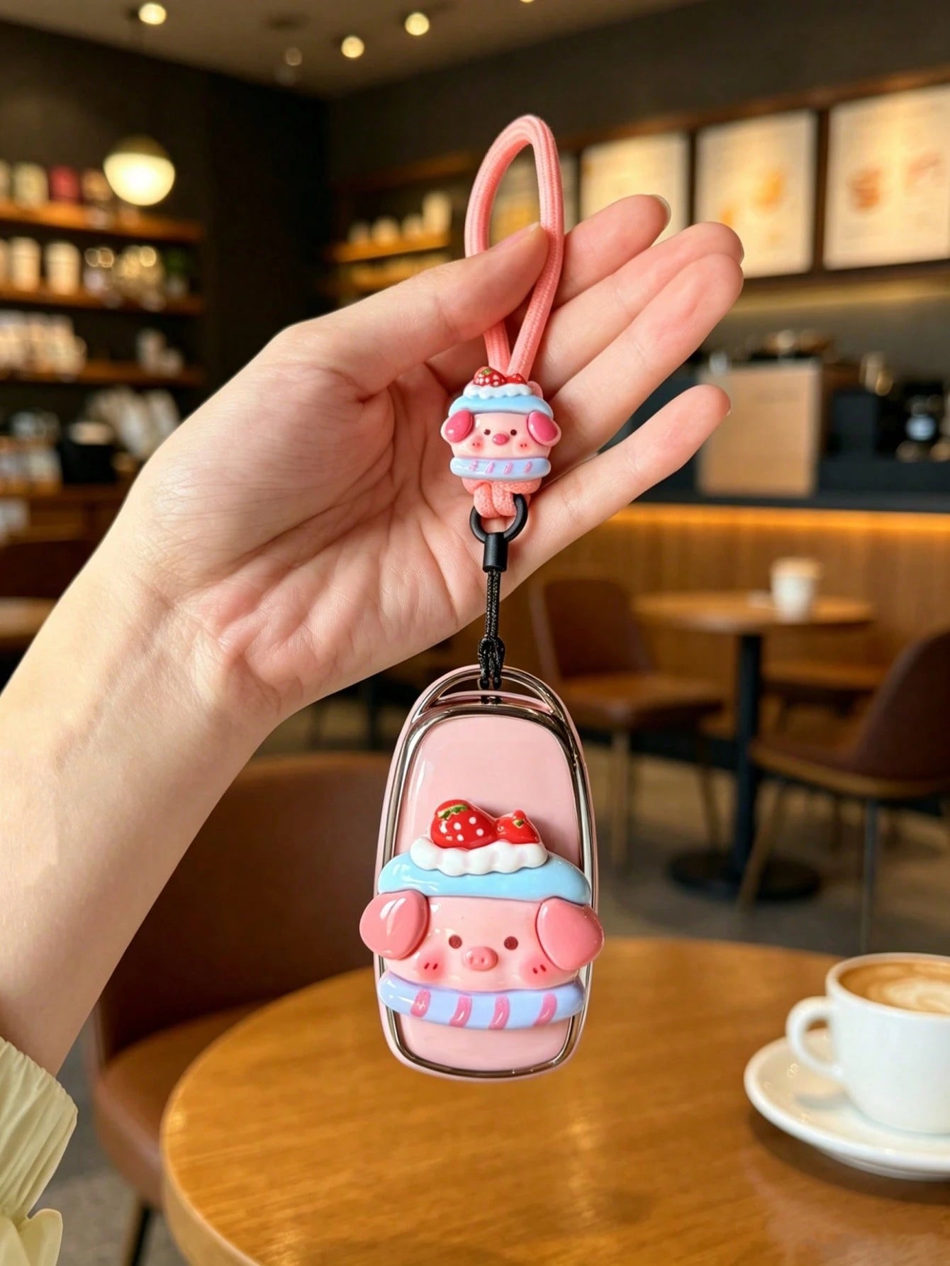 1PC New Cartoon Pig Patch Lanyard TPU Car Remote Key Cover- Key Case With Lanyard For Women, Compatible With Chery Tiggo 7 Pro Max, Tiggo 8 Pro Max, Omoda C5, Tiggo 5 PLUS, 7 PLUS And 8 PLUS