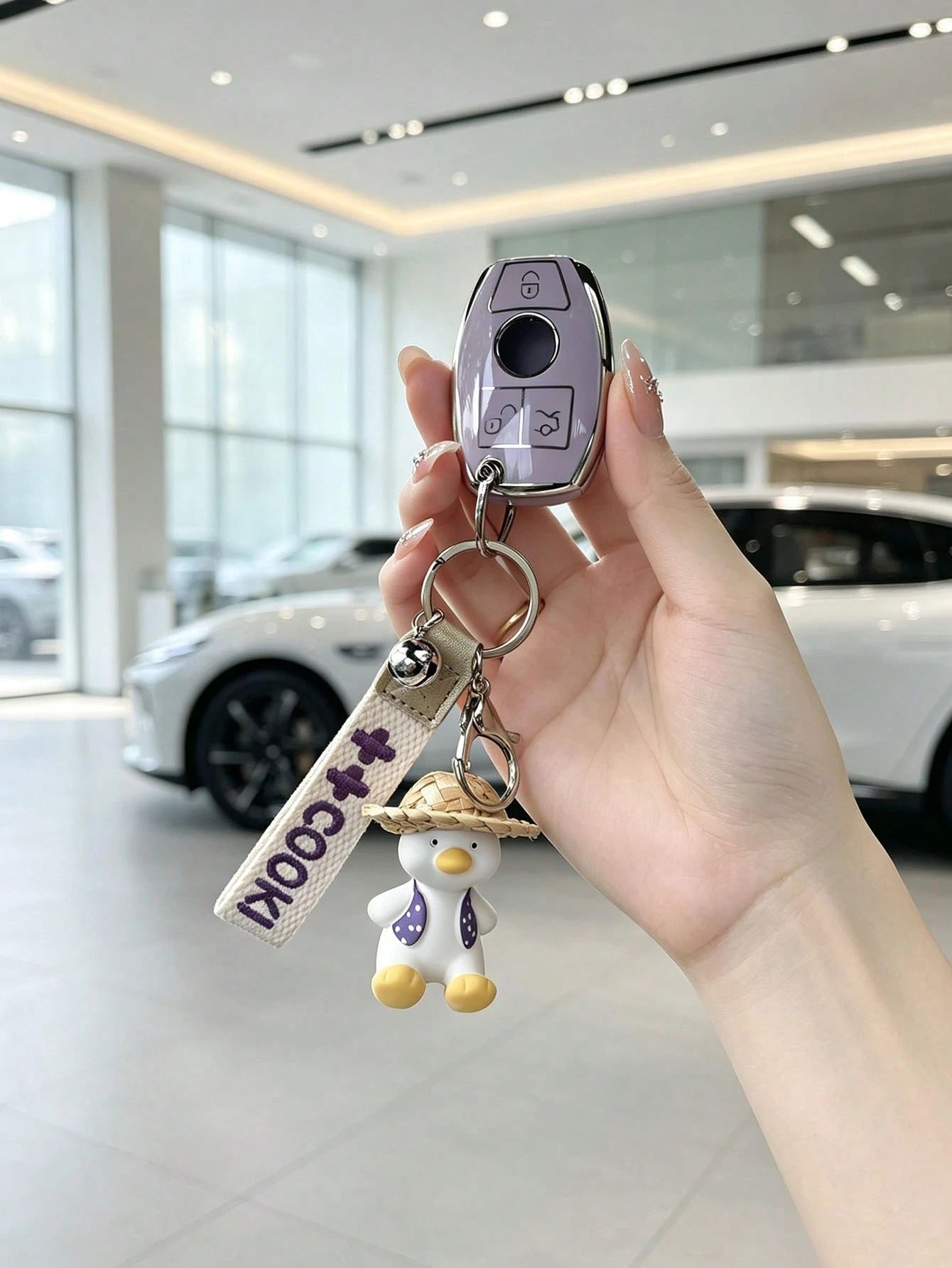 1pc New Key Cover Compatible With A-Class C-Class E-Class A200L C260L E300L GLC300 GLE GLA Creative Violet Straw Hat Cool Duck TPU Key Case 2022 C-Class C200L Silver Edge Shell S-Class S400L EQSC260L