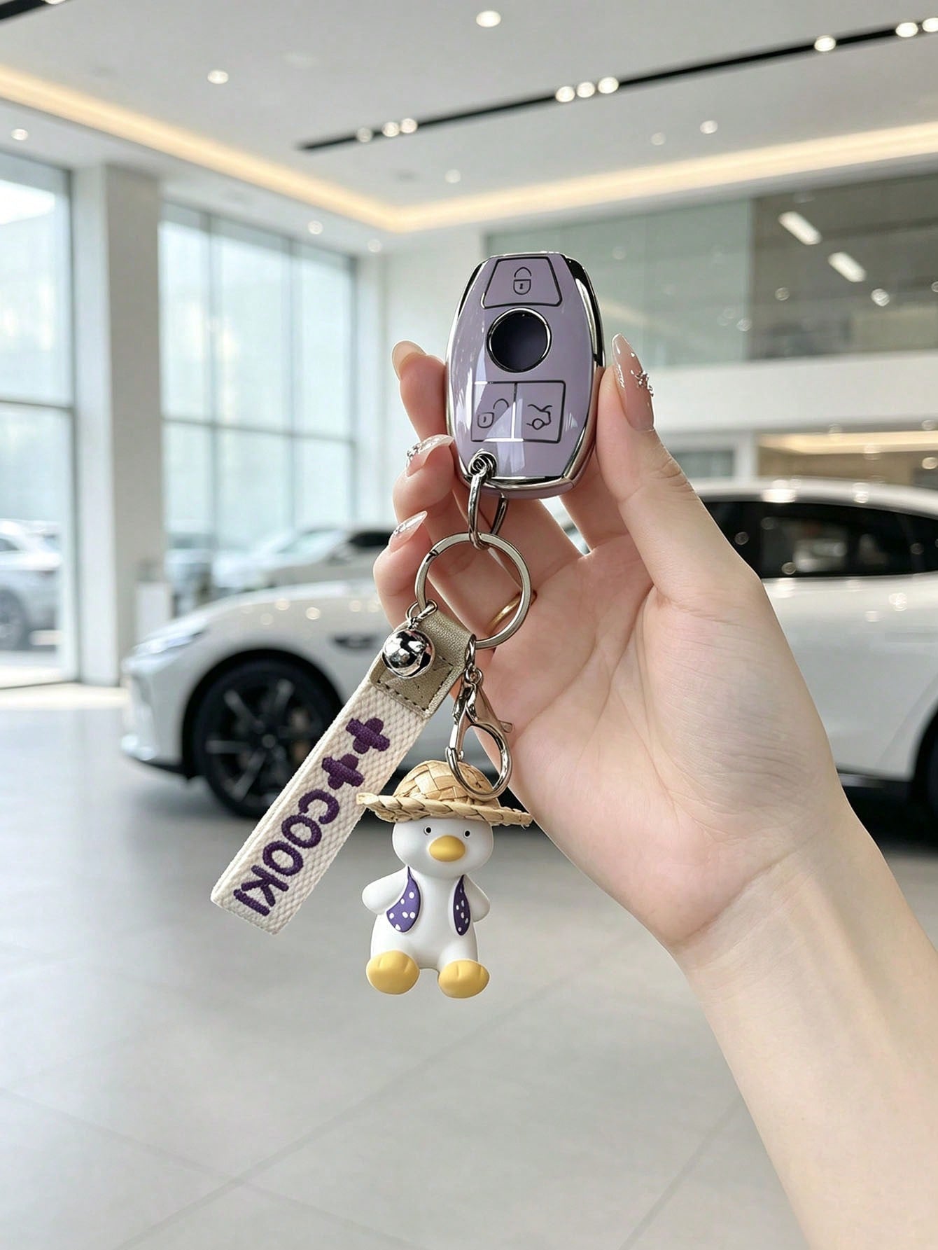 1pc New Key Cover Compatible With A-Class C-Class E-Class A200L C260L E300L GLC300 GLE GLA Creative Violet Straw Hat Cool Duck TPU Key Case 2022 C-Class C200L Silver Edge Shell S-Class S400L EQSC260L