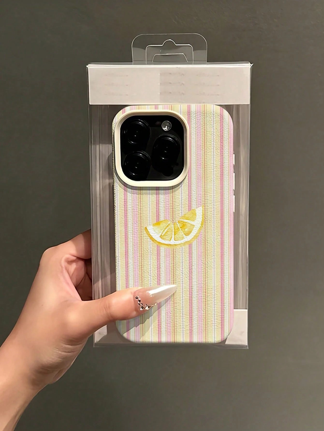 1pc Pink Striped Pattern, Large Hole Leather Texture Pink Shockproof Phone Case, TPU Material, Suitable As A Holiday Gift, Compatible With Apple Xs/Xsmax/Xr/11 12 13 14 15 16pro/Promax/14 15 16plus/17