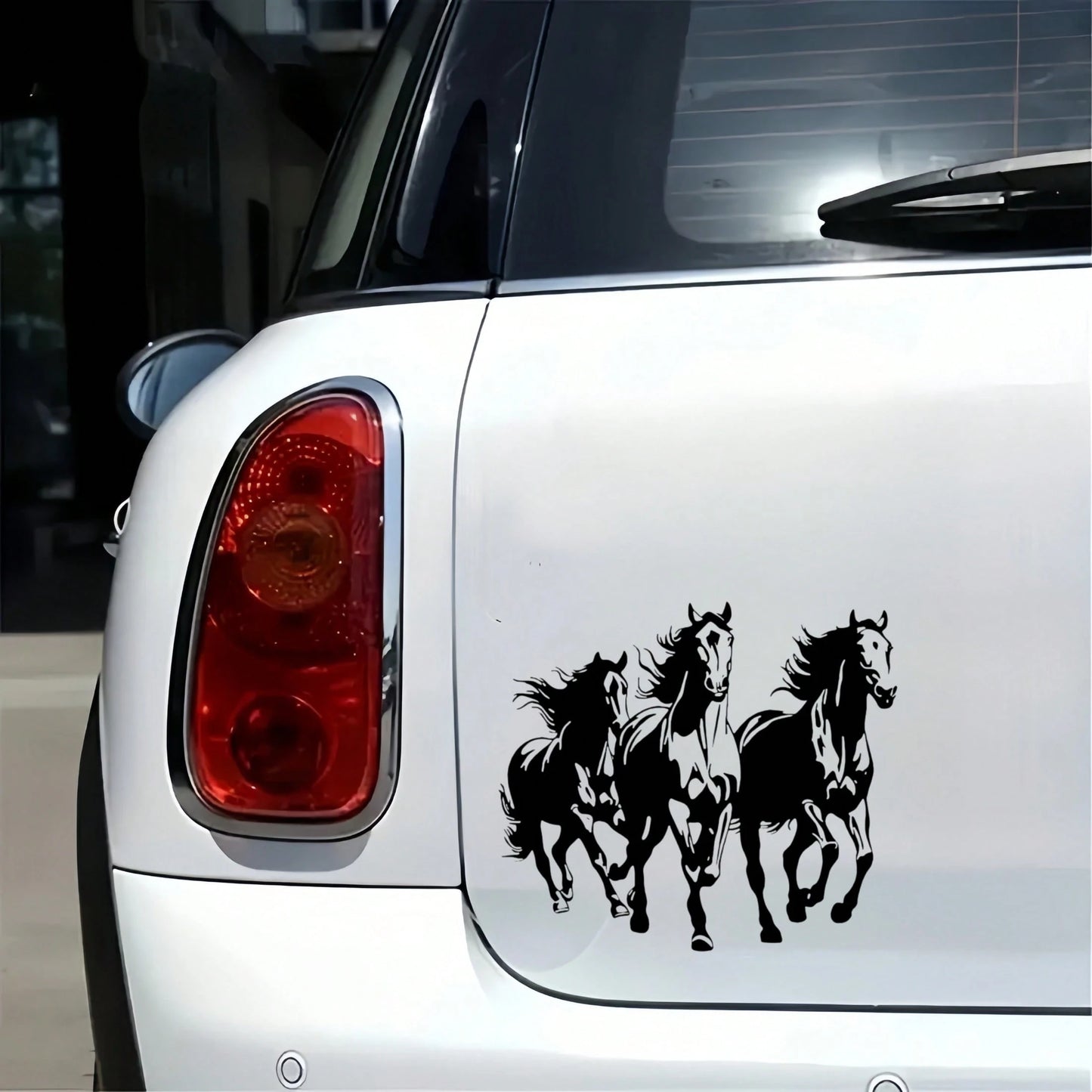 1pc Running Black And White Horse Vinyl Decal Sticker, Premium Waterproof Sticker For Car, Motorcycle, Truck, Laptop, Adds Irresistible Charm! Smooth Sticker For Bumper, Toilet, Wall