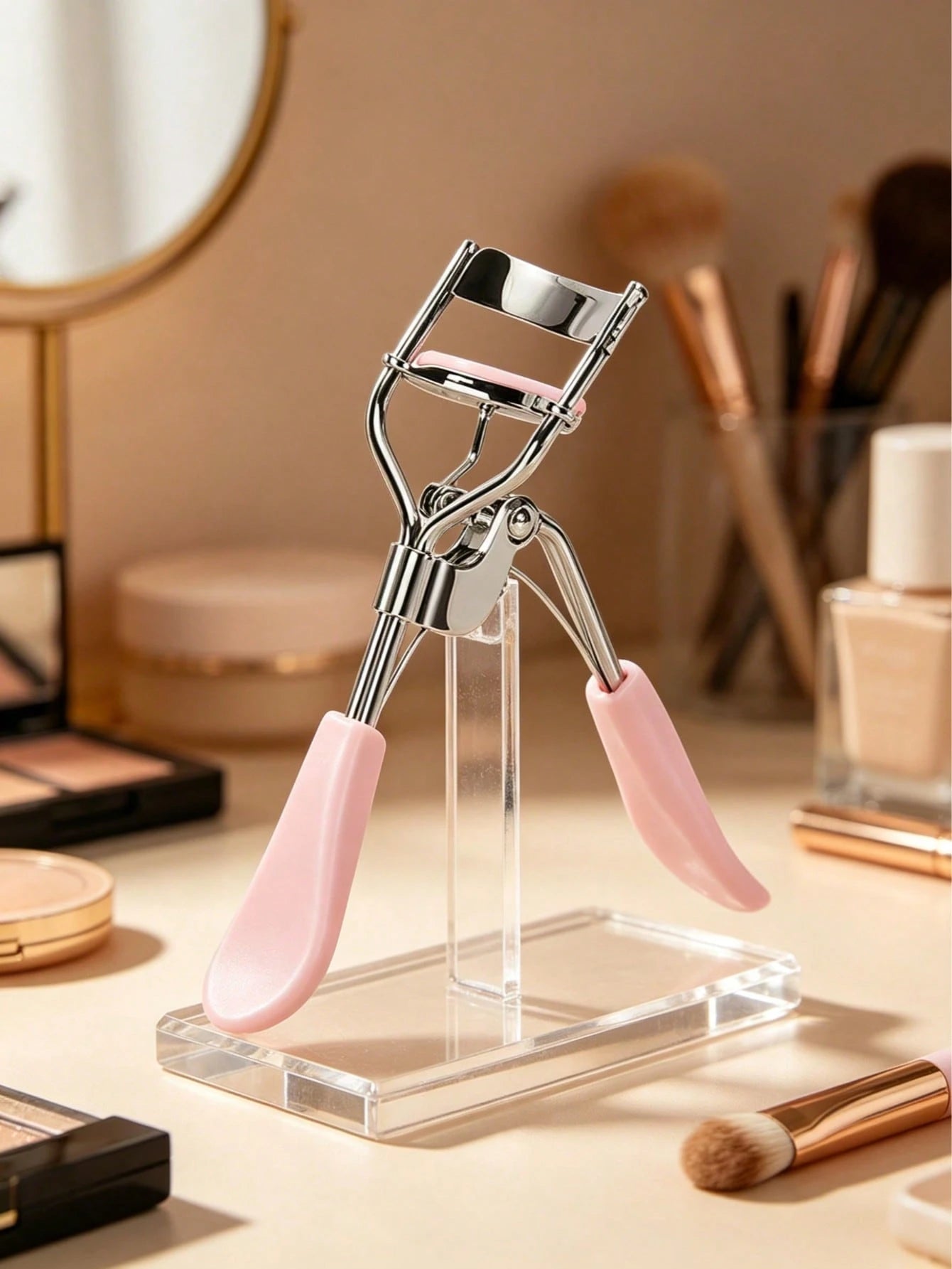 1pc Stainless Steel Eyelash Curler, Makeup Eyelash Curler, False Eyelash Applicator, Makeup Broad Angle Beauty Tool, Soft Texture Won't Pinch Lashes, Long-Lasting Shaping, Comfortable To Use