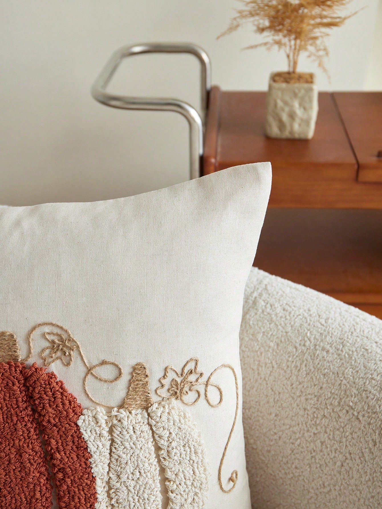 1pc Thanksgiving Pumpkin Rope Circle Flannel Embroidered Throw Pillow Cover, Suitable For Indoor Decor, Harvest Festival Decorative Pillow Cover, Pillow Insert Not Included