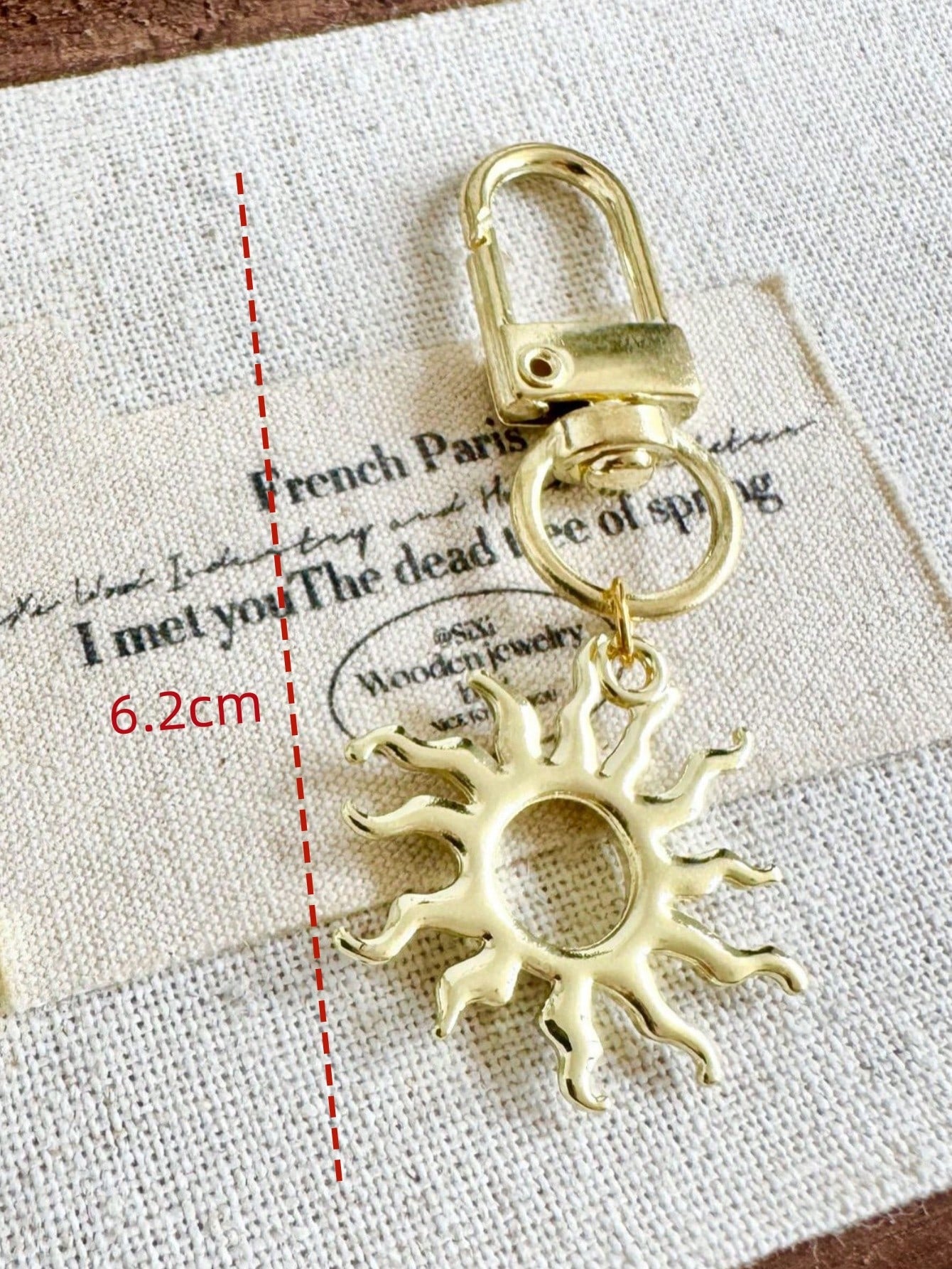 1pc Unisex Minimalist Sun Keychain Indie Style Student/Couple Gift Backpack Accessory Car Accessories For Women Keychain For Bag