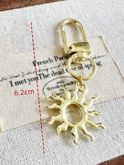 1pc Unisex Minimalist Sun Keychain Indie Style Student/Couple Gift Backpack Accessory Car Accessories For Women Keychain For Bag