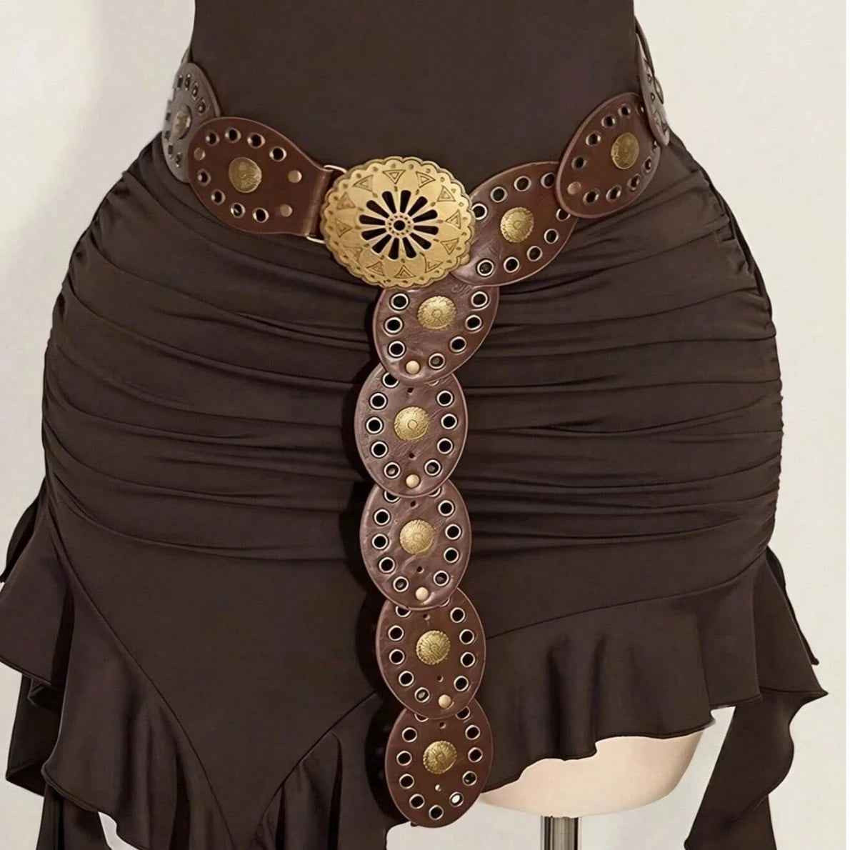 1pc Western Cowboy Boho Punk Style Belt, Fashionable Accessory, Women's Hollow Flower Buckle Oval Cake Decor Belt, Boho Belt Suitable For Dresses, Daily Commute And Versatile Matching, Suitable For Ga