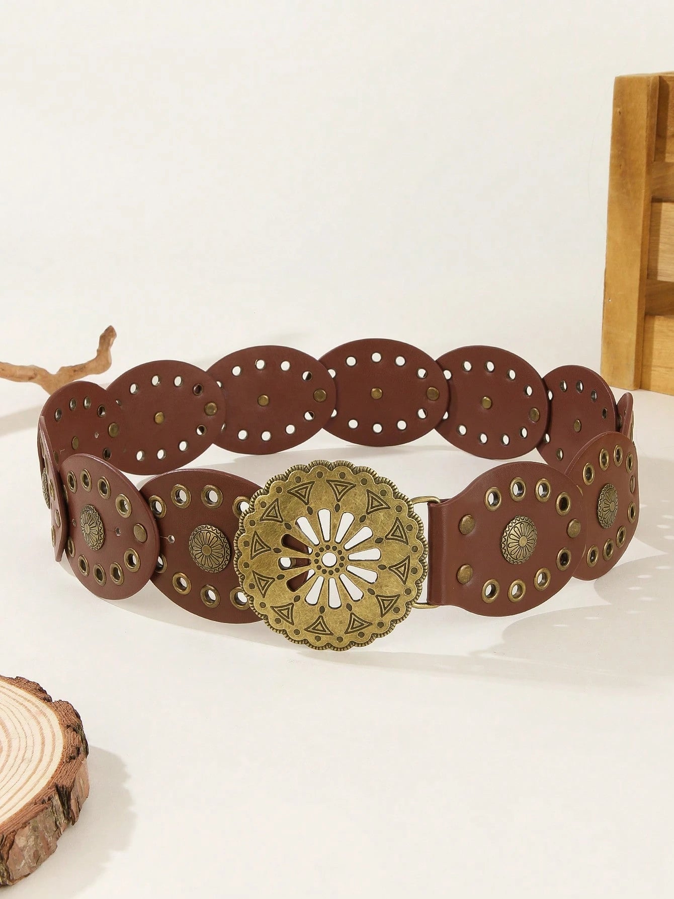 1pc Western Cowboy Boho Punk Style Belt, Fashionable Accessory, Women's Hollow Flower Buckle Oval Cake Decor Belt, Boho Belt Suitable For Dresses, Daily Commute And Versatile Matching, Suitable For Ga