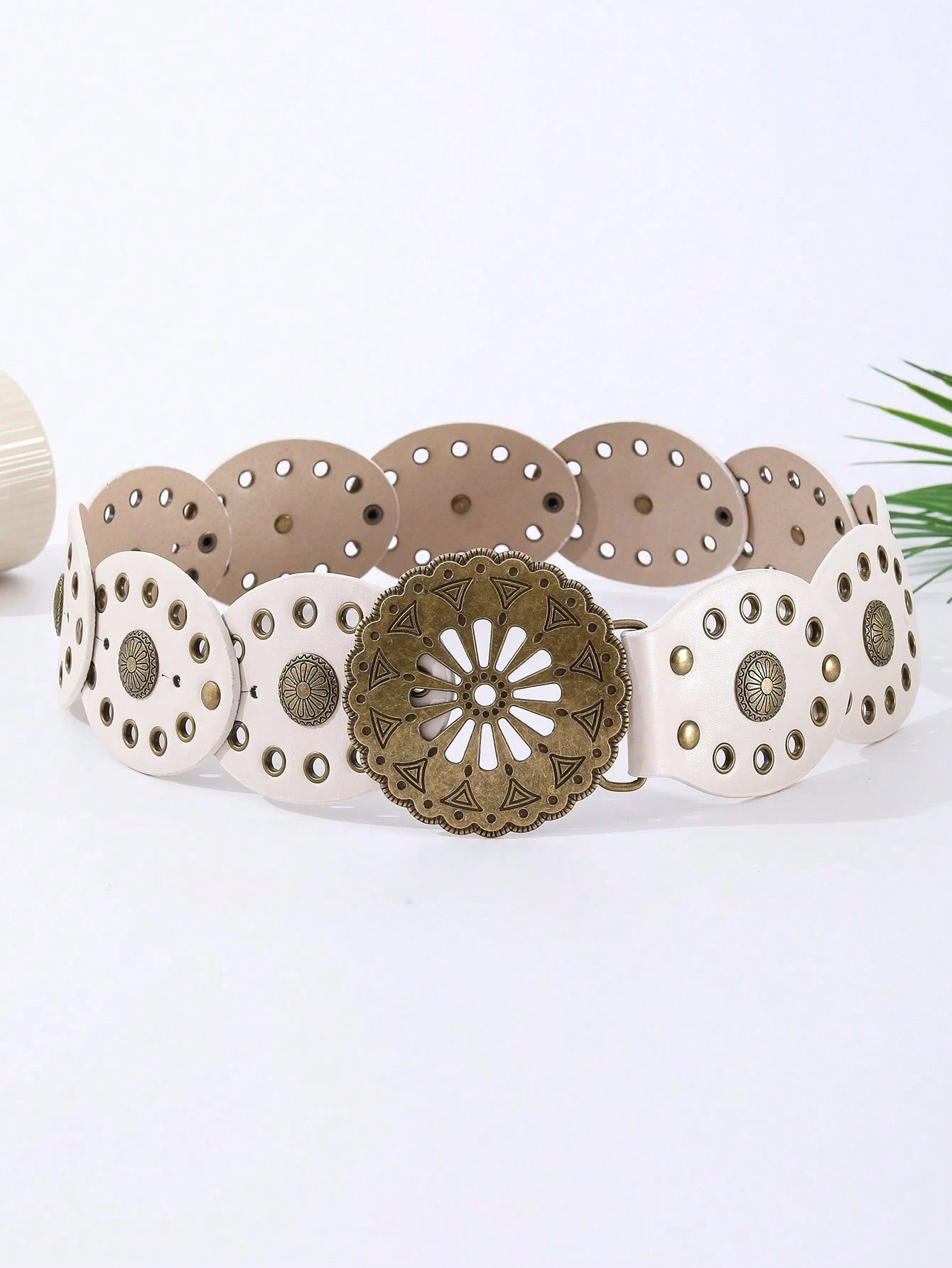 1pc Western Cowboy Boho Punk Style Belt, Fashionable Accessory, Women's Hollow Flower Buckle Oval Cake Decor Belt, Boho Belt Suitable For Dresses, Daily Commute And Versatile Matching, Suitable For Ga