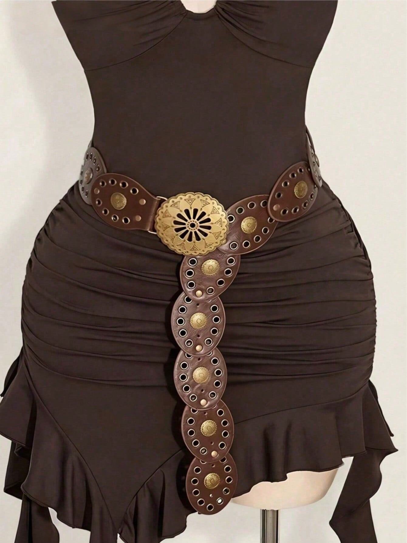 1pc Western Cowboy Boho Punk Style Belt, Fashionable Accessory, Women's Hollow Flower Buckle Oval Cake Decor Belt, Boho Belt Suitable For Dresses, Daily Commute And Versatile Matching, Suitable For Ga