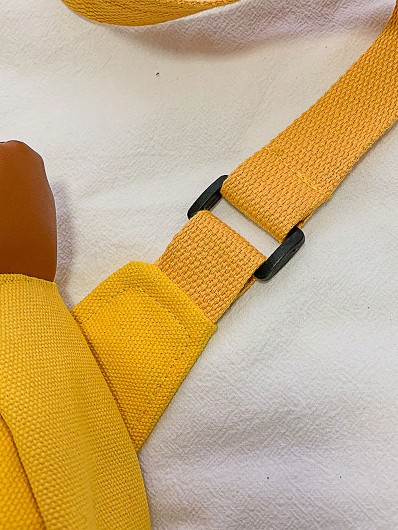 1pc White Fashion Cute Duck Shape Crossbody Bag, Unique Cartoon Animal Style Zipper Closure Mini Shoulder Bag, Campus Fresh Girl, Yellow, Kawaii
