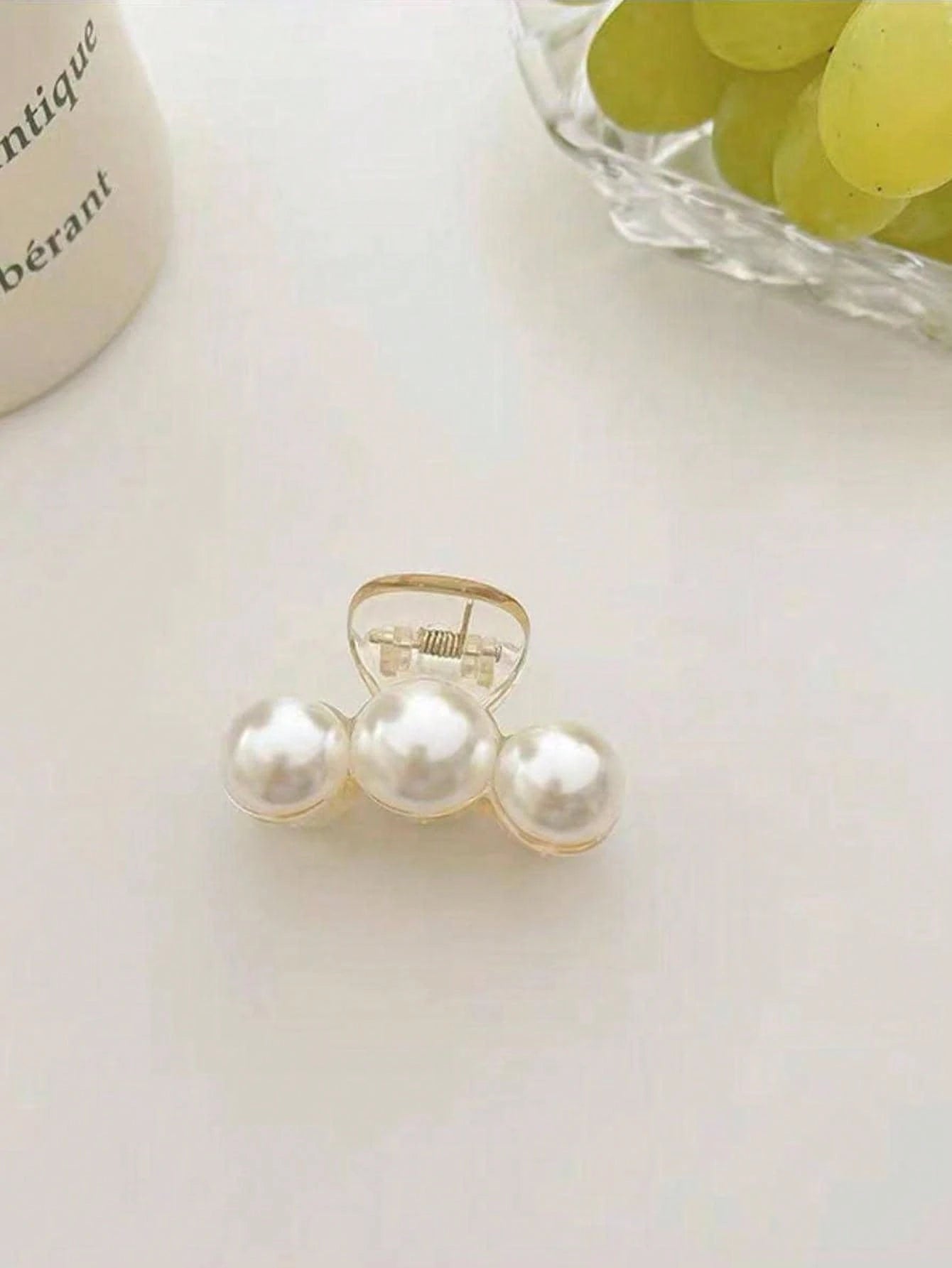 1pc Women's White Faux Pearl Decorated Elegant Summer Hair Clip, School Supplies, College, Pearl Hair Accessory, Autumn/Winter Vacation Outfit For Women