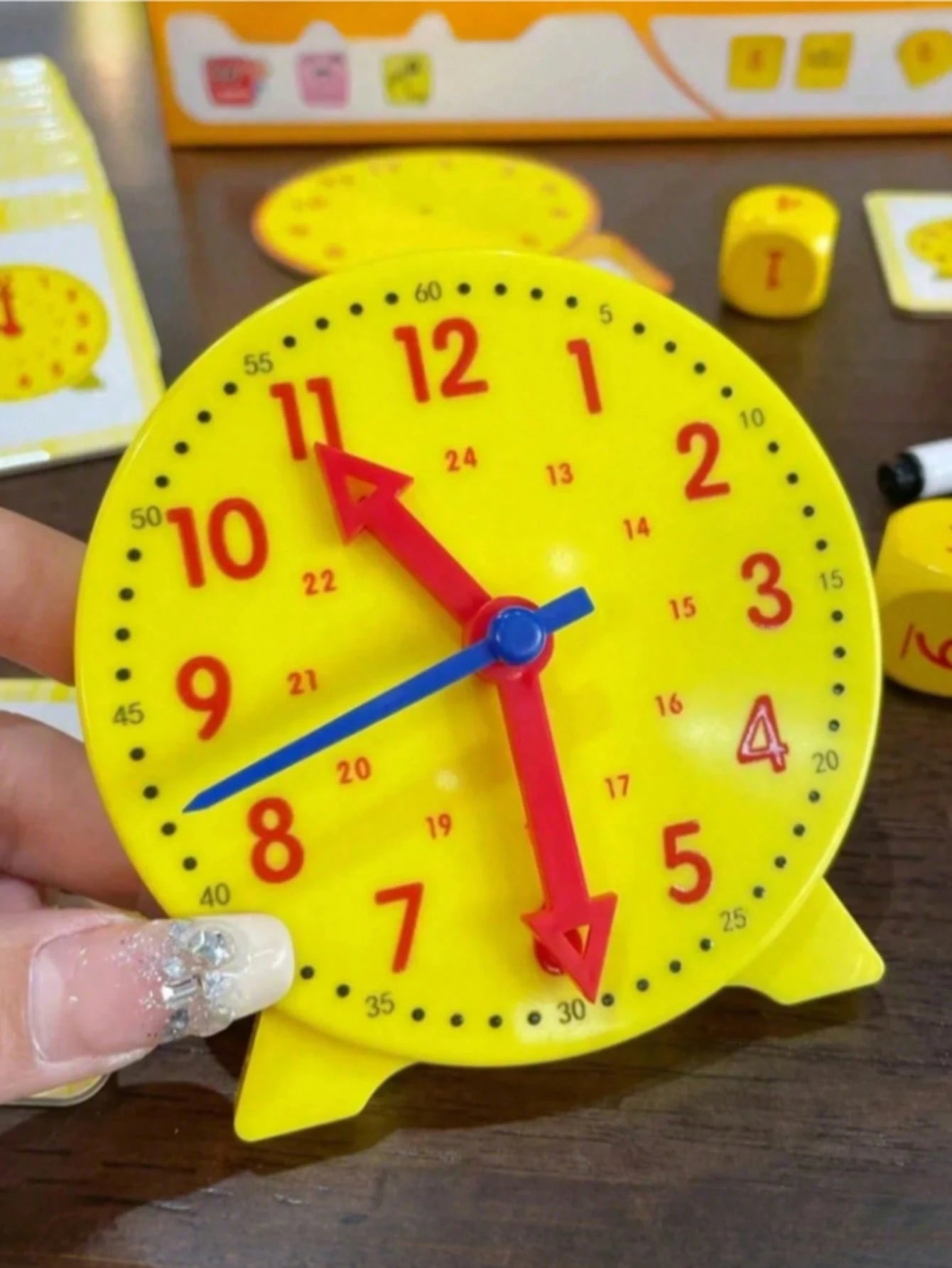 1pc Yellow Learning Clock Model With 3 Movable Hands, Colorful Time Cognition Teaching Aid, Hour Minute Recognition Math Tool For Classroom Office Back To School Holiday Educational Gift
