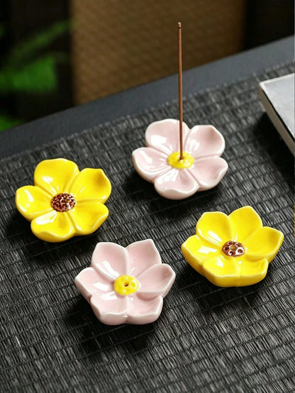 2/1pc Ceramic Incense Burner, Floral Pattern, Sandalwood Base, Lotus Aromatherapy Base, Lotus Shape, Suitable For Thanksgiving, Wedding, Halloween, Party, Hotel, Mother's Day, Restaurant, Living Room
