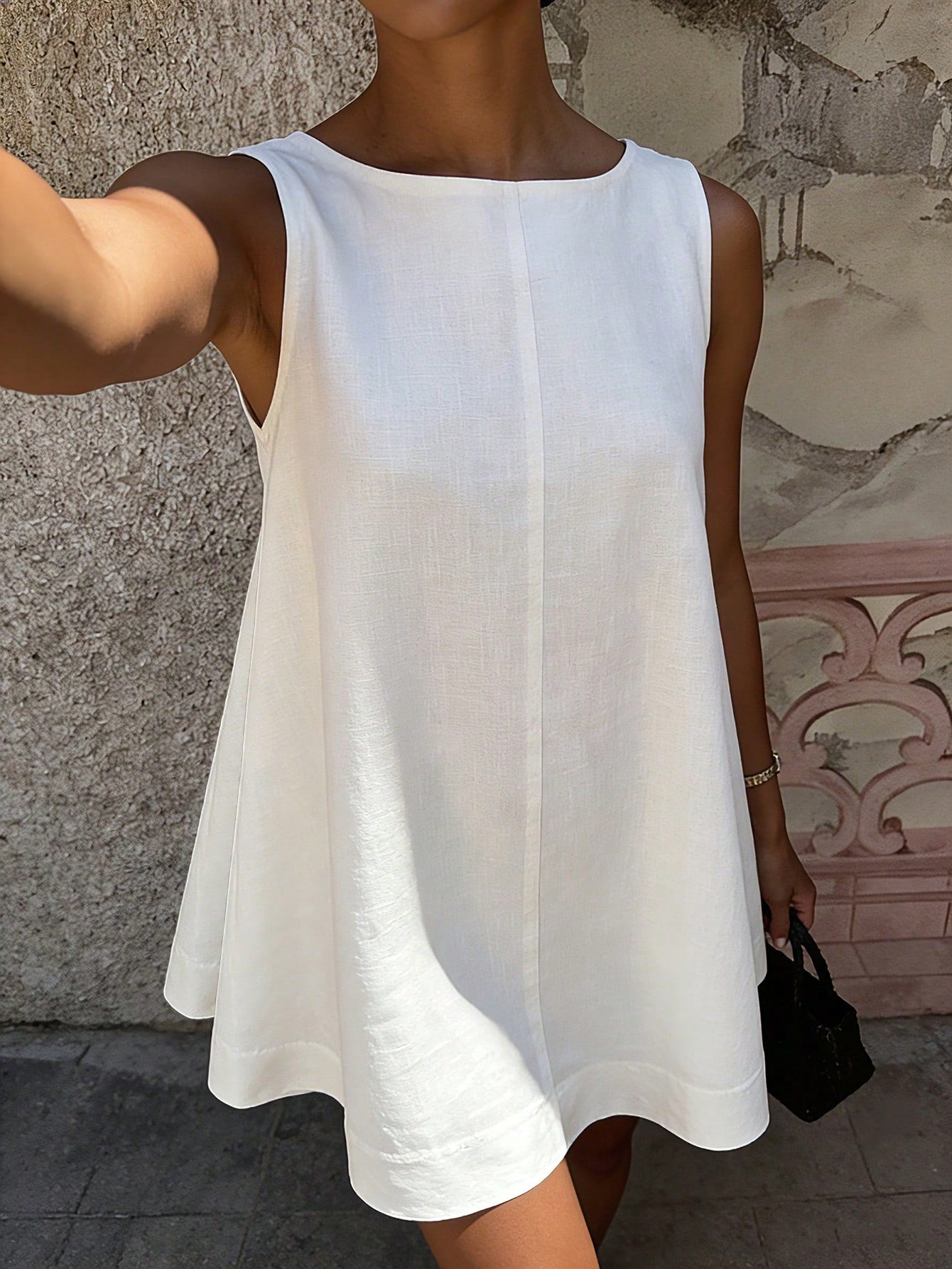 2026 Spring/Summer Women's New Round Neck Casual Elegant Daily Holiday Outing Date Outfit Round Neck Sleeveless Loose A-Line Mini White Dress, Street Style, Party Dress, Women's Vacation Outfit, Women