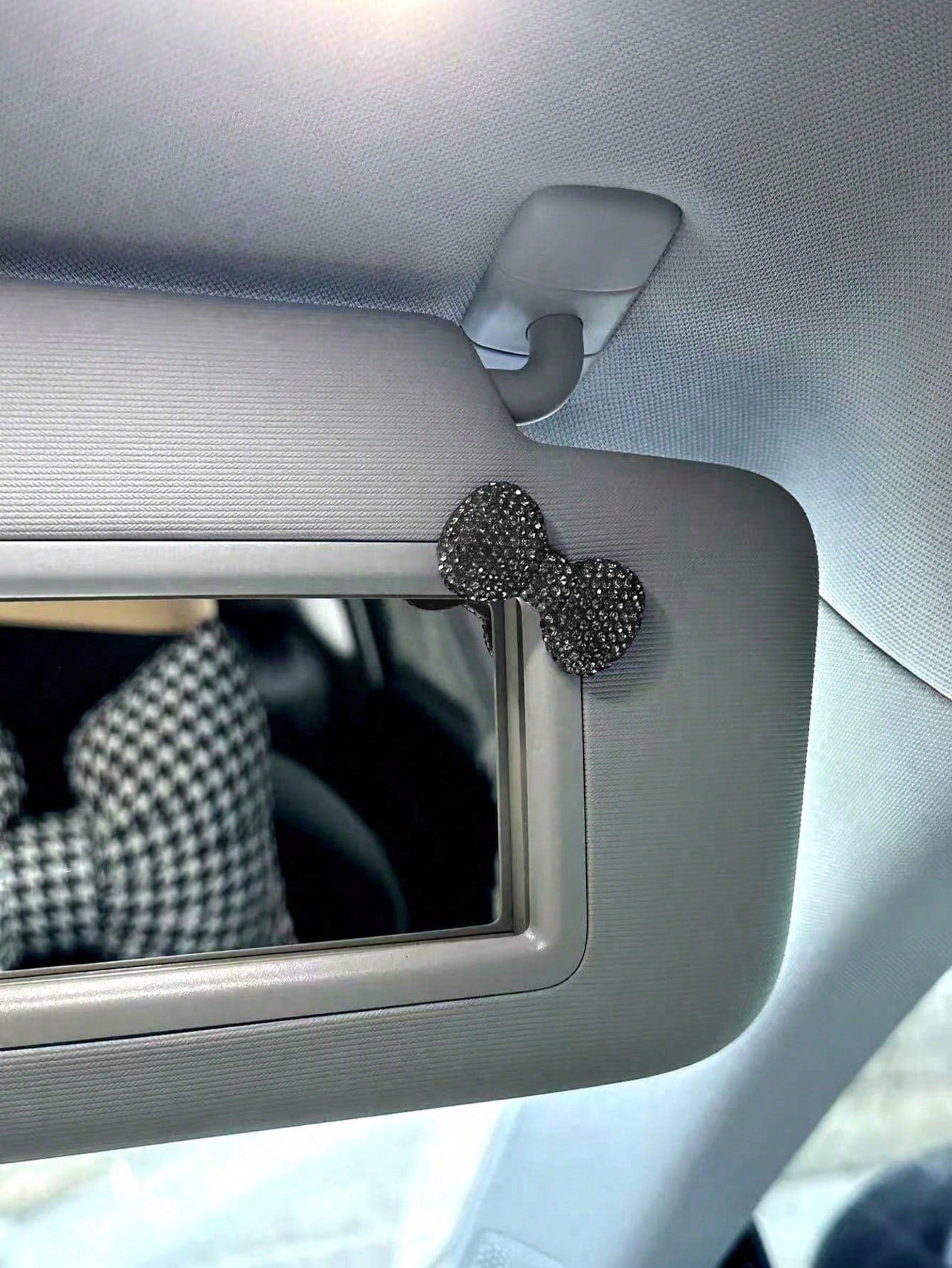 2pcs/1pc Rhinestone Bow Car Sun Visor Clip Decor, Universal Cute Car Accessories Suitable For Women And Girls, Ideal DIY Gift For Car Interior Decoration