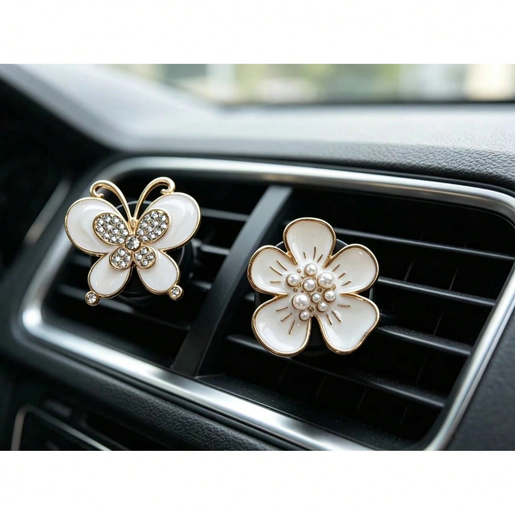 2pcs Alloy Rhinestone Butterfly Car Air Vent Clip Daisy Flower Car Aromatherapy Clip Creative Car Decor For Women