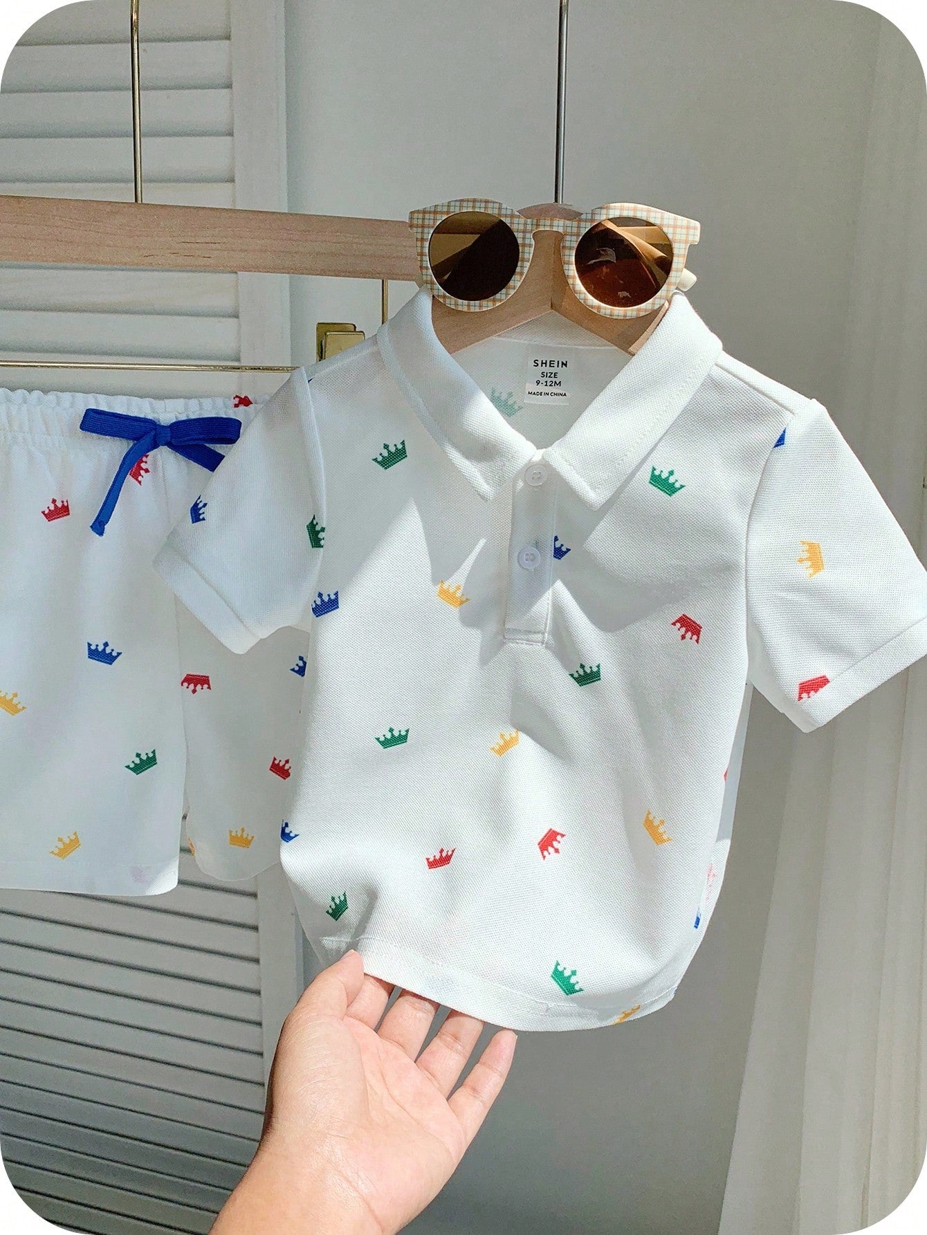 2pcs Baby Boy White Summer Cute Family Matching Party Outfit,Crown Print Polo Shirt And Elastic Waist Shorts Set For Birthday,Wedding,Baptism,1st Gift