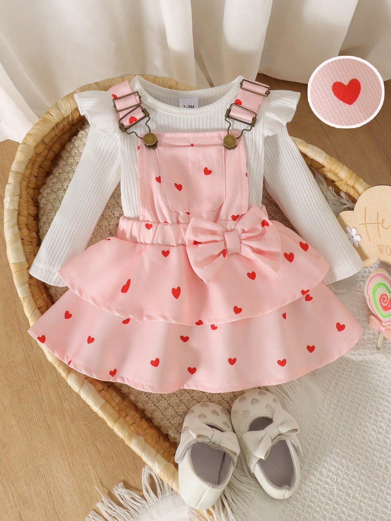 2pcs Baby Girl Cute White Long Sleeve Ribbed Bodysuit And Heart Print Overall Dress Set, Thin Spring/Autumn Outdoor