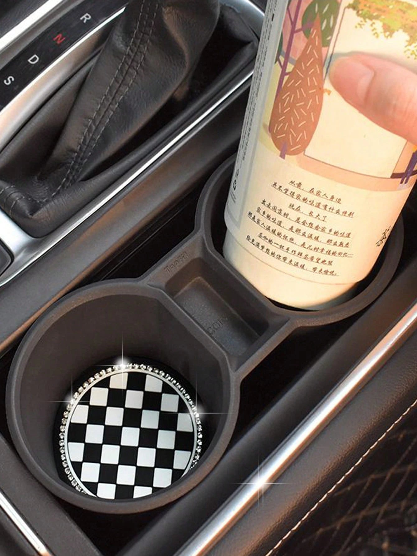 2PCS Car Cup Coaster, Soft Crystal Rhinestone Rubber Pad Set Round Auto Drink Coaster Car Interior AccessoriesBling Cup Holder Insert Coasters,Universal Auto Non-Slip Cup Holder Embedded In Ornaments